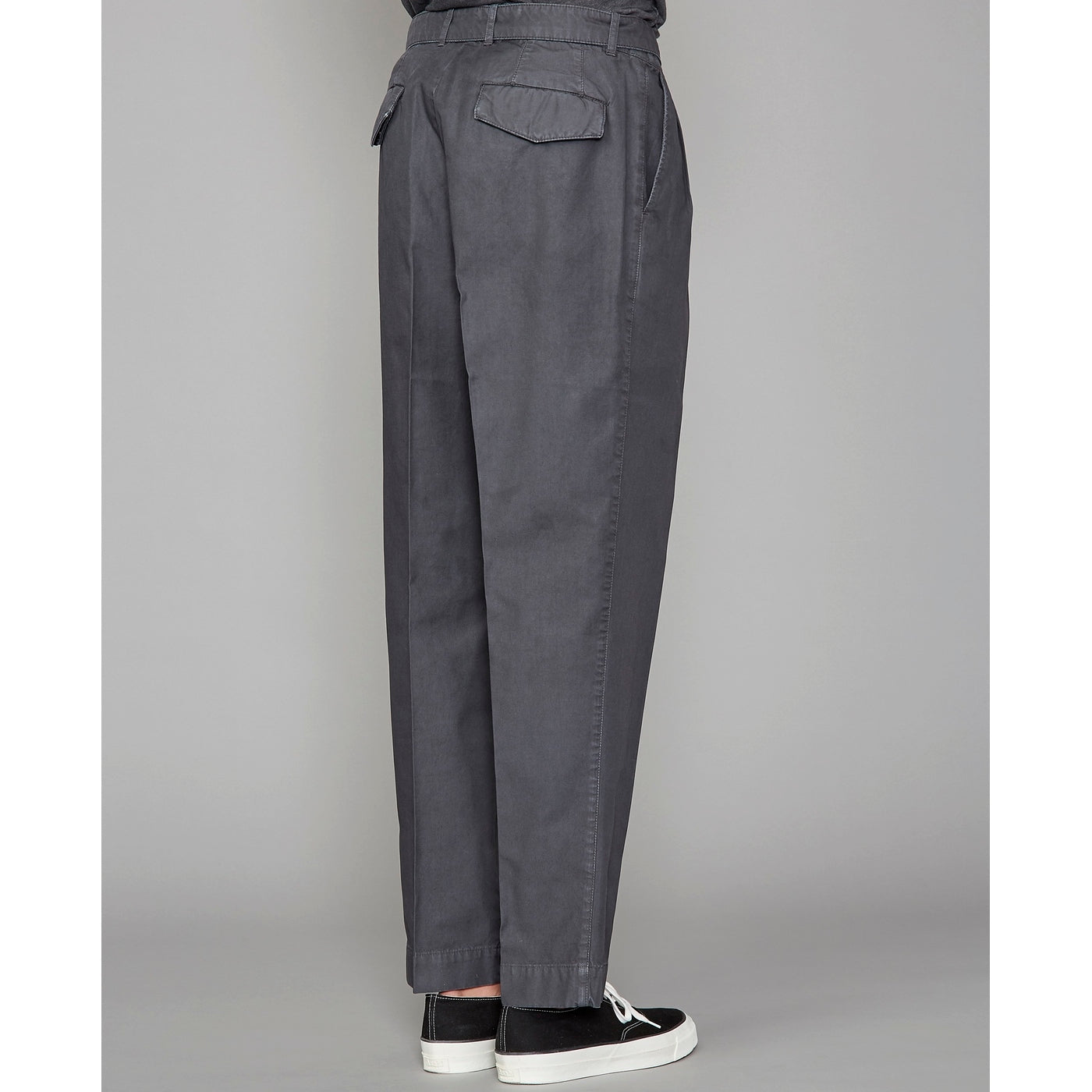 Chino Luigi Pleat Chino Itl Pgmt Co - Asphalt