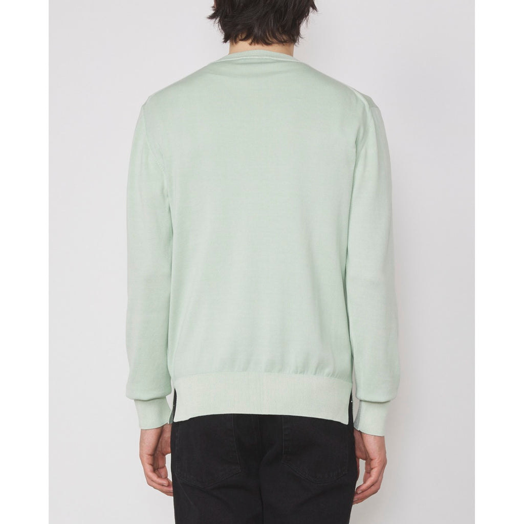 Officine Générale – Pull Nilo - Menthe - Homme, pull vert clair en maille fine, porté de dos par un homme