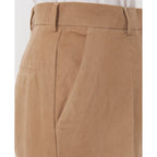 Officine Générale – Pantalon Sally - Cigare - Femme, gros plan sur la poche latérale d'un pantalon en toile beige