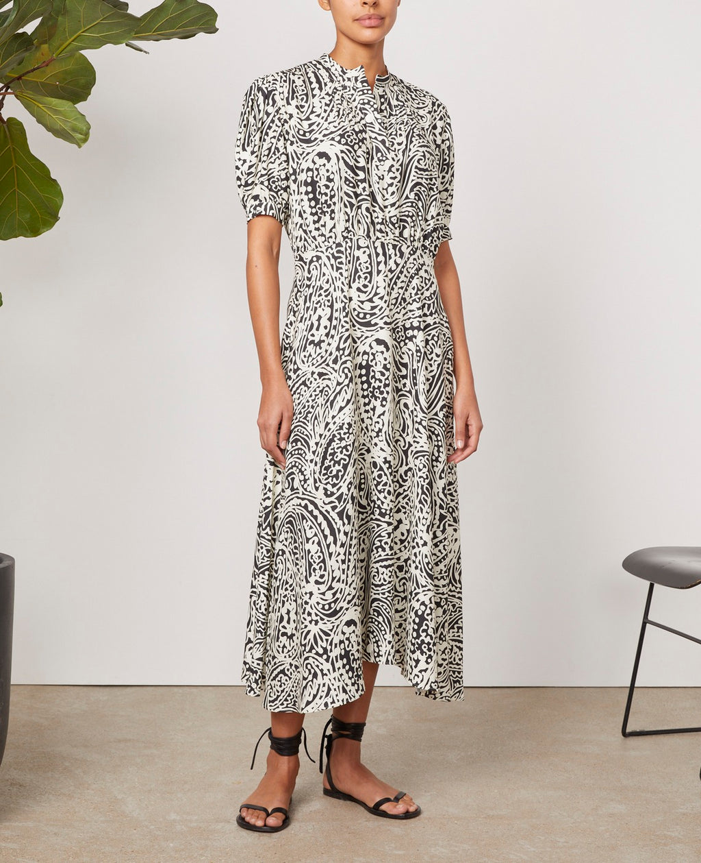 Robe + Katia Drs Maxi Cashmere Print - Ecru/Black