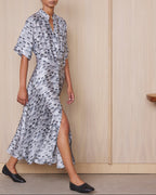 Robe + Nadia Band Silk Abstract Print - Grey/Mdgrey/Dkgrey