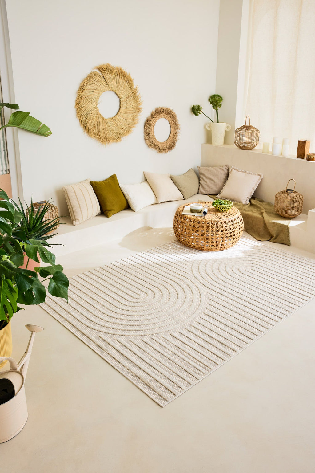 White symmetrical rug: SAN986BLA Nazar rugs