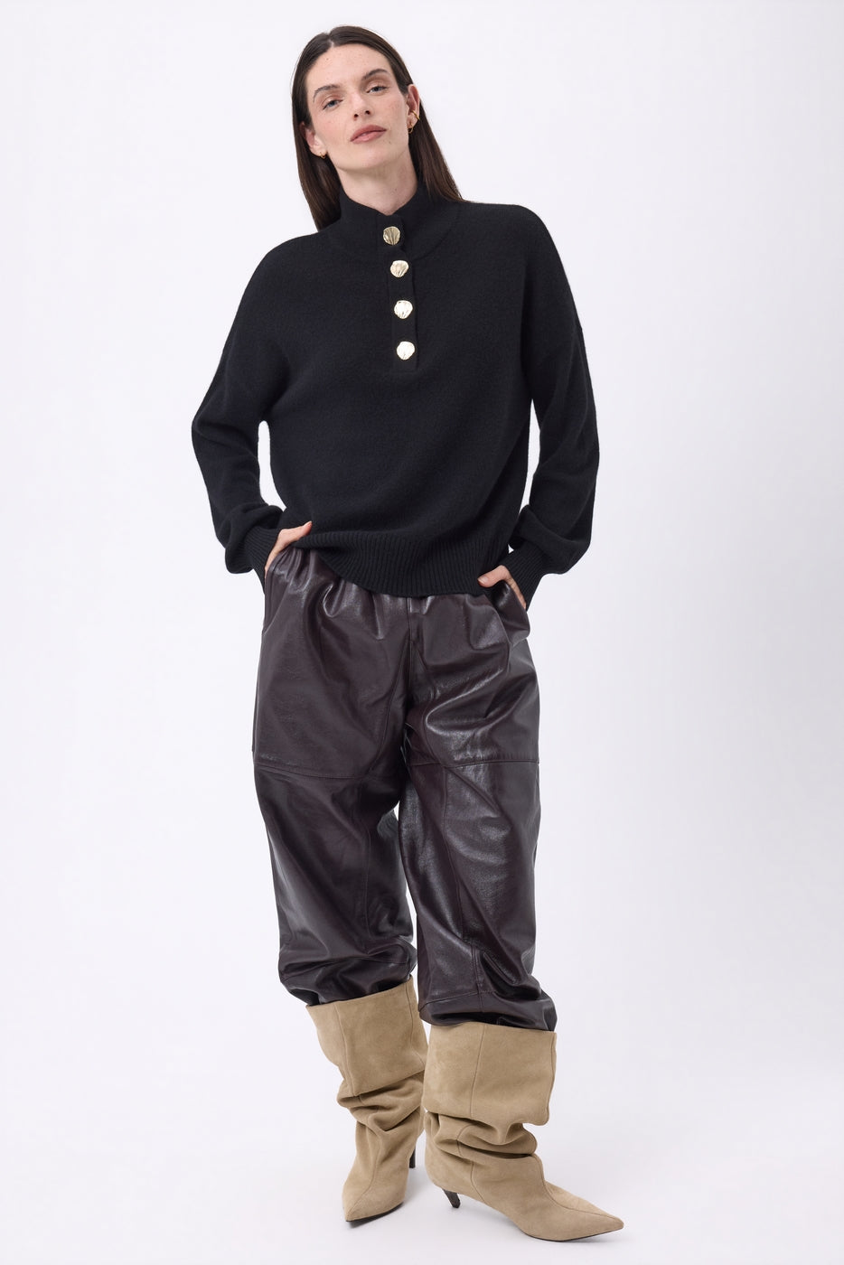Jersey de cuello alto con mangas abullonadas y botones dorados Sandy - Negro - Mujer