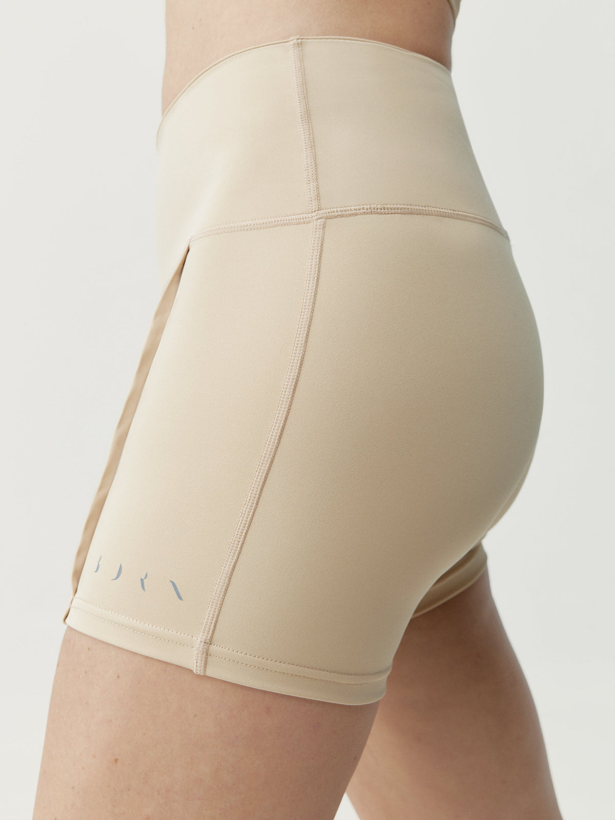 Pantalón corto Sayani - Beige - Mujer
