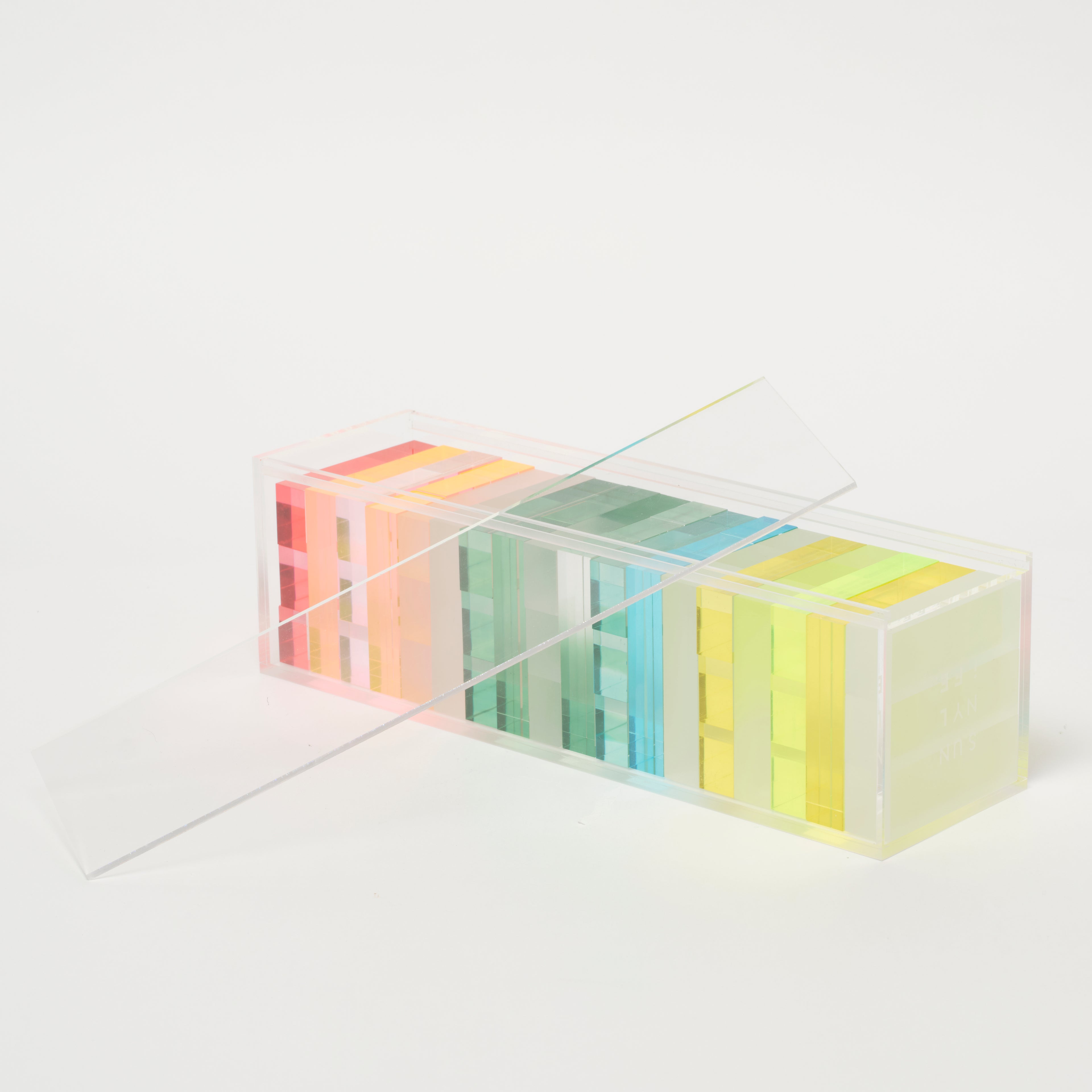 Tour De Construction En Lucite