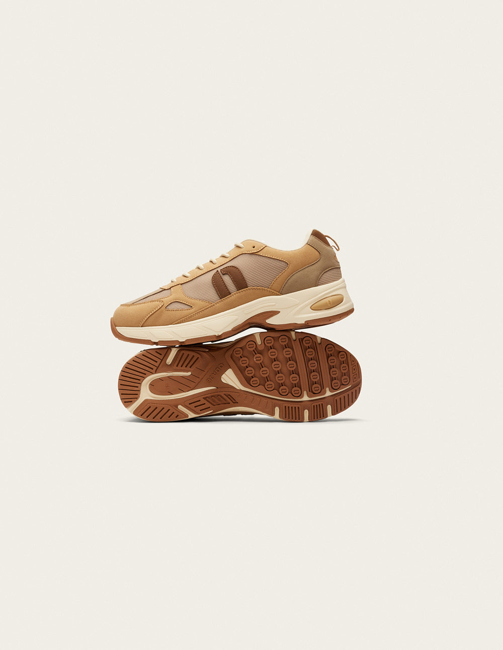 Max Low Top Sneakers - Beige