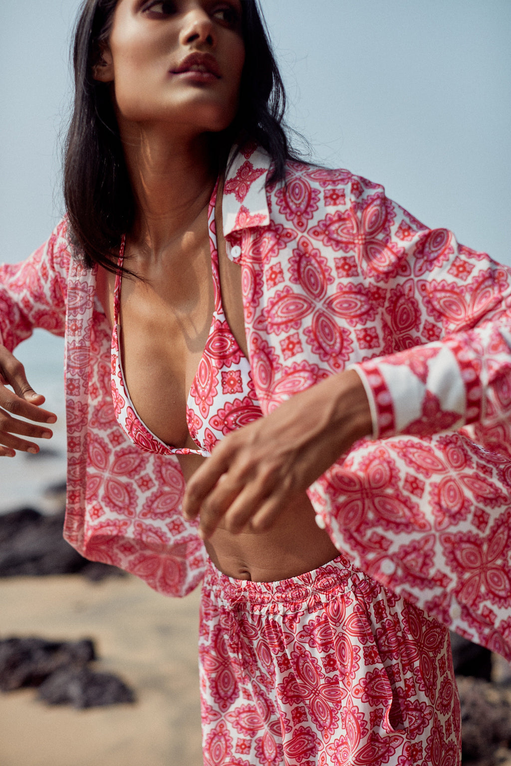 Camisa Amber - Red Lotus