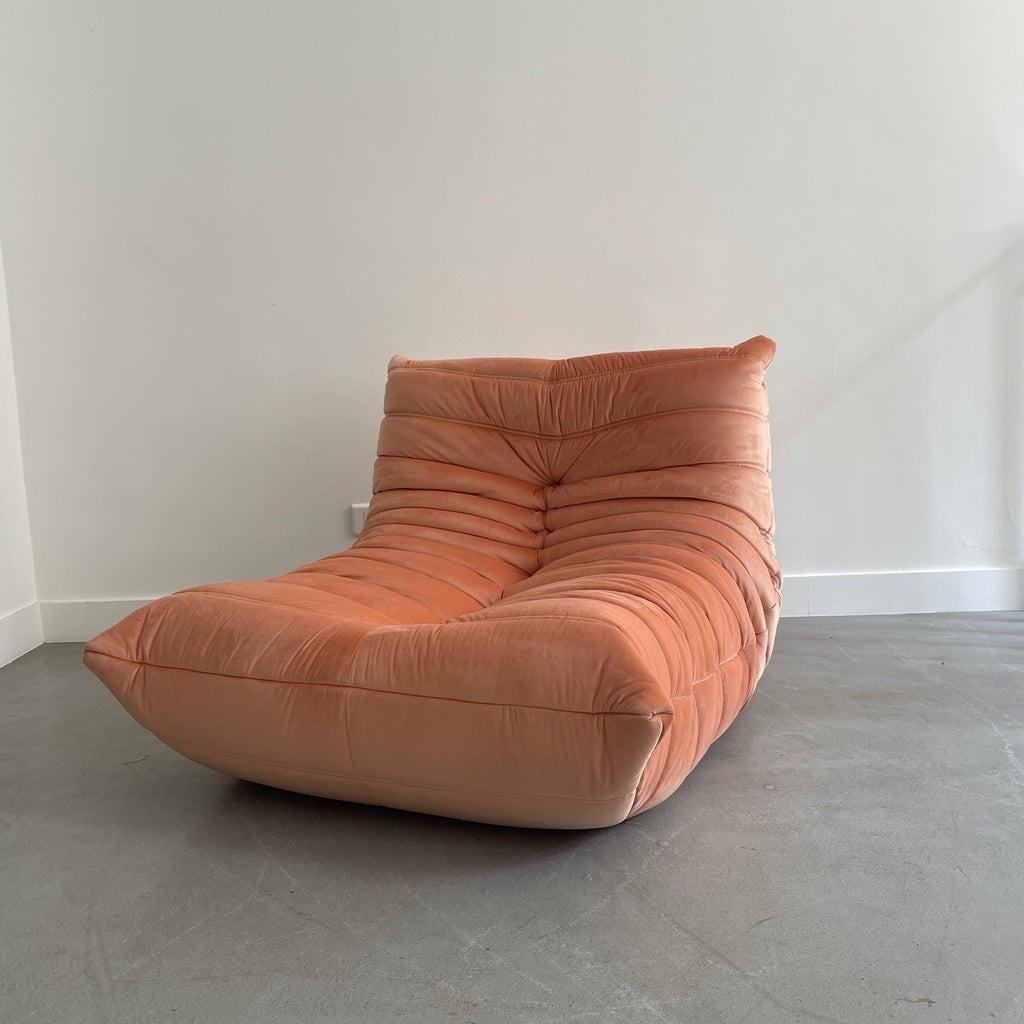 Chauffeuse Togo por Michel Ducaroy para Ligne Roset