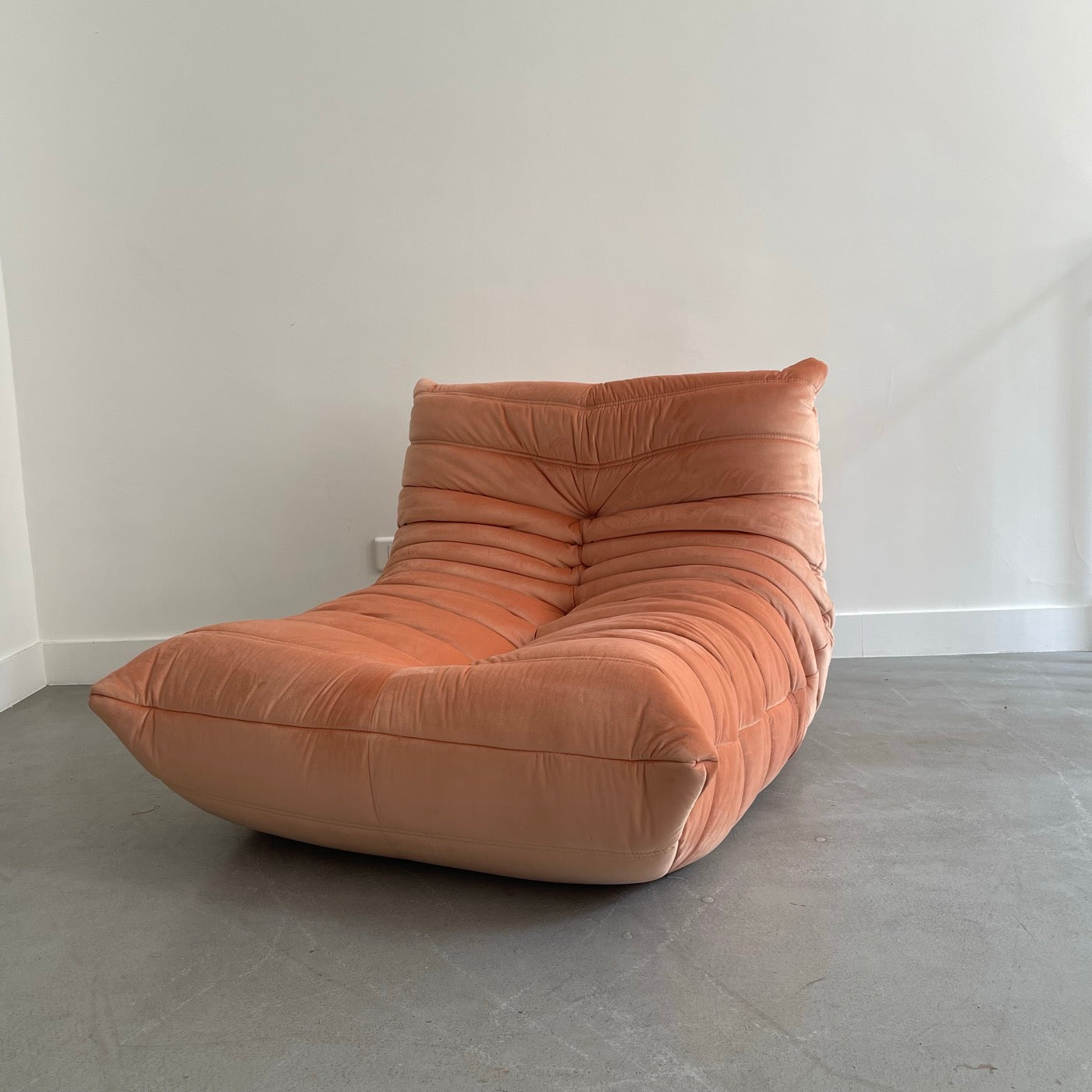 Chauffeuse Togo por Michel Ducaroy para Ligne Roset