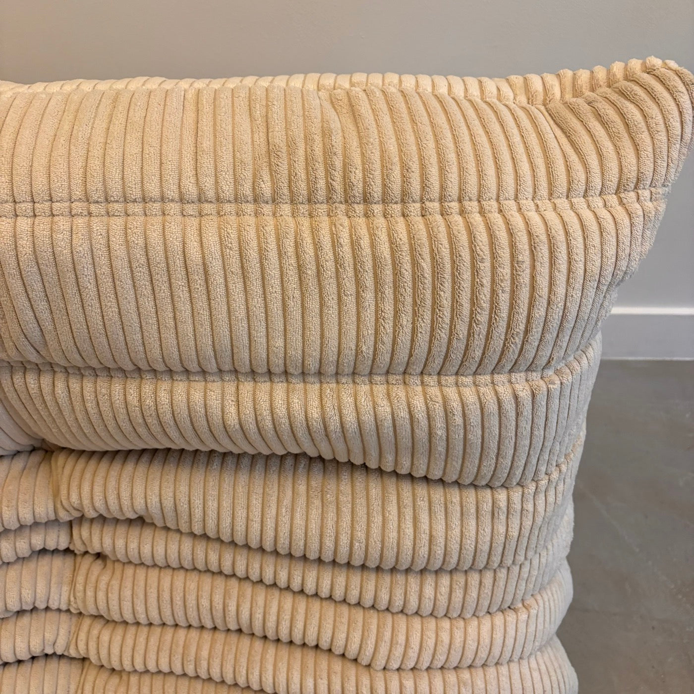 Canapé 2 Places Togo De Michel Ducaroy Pour  Ligne Roset