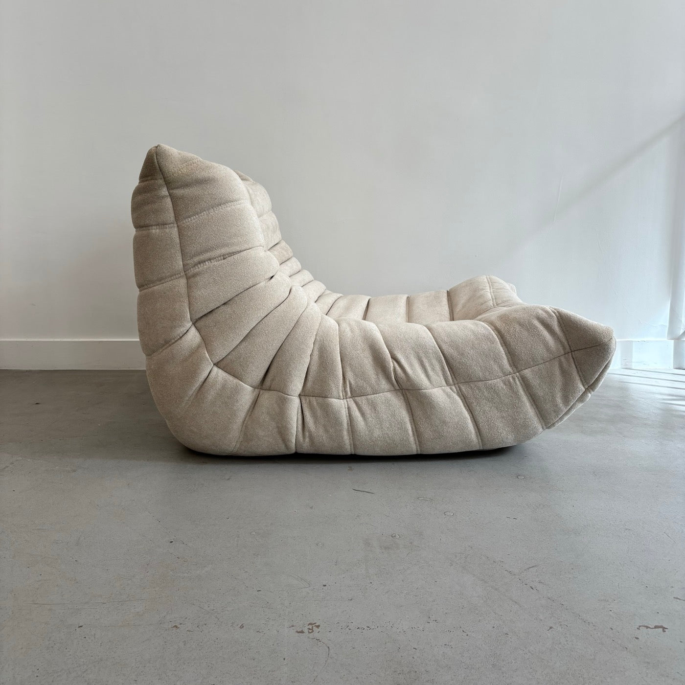 Sillón Bajo Togo Por Michel Ducaroy Para Ligne Roset
