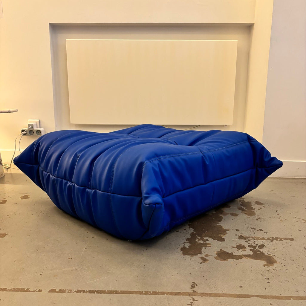 Puf Togo Azul Por Michel Ducaroy Para Ligne Roset