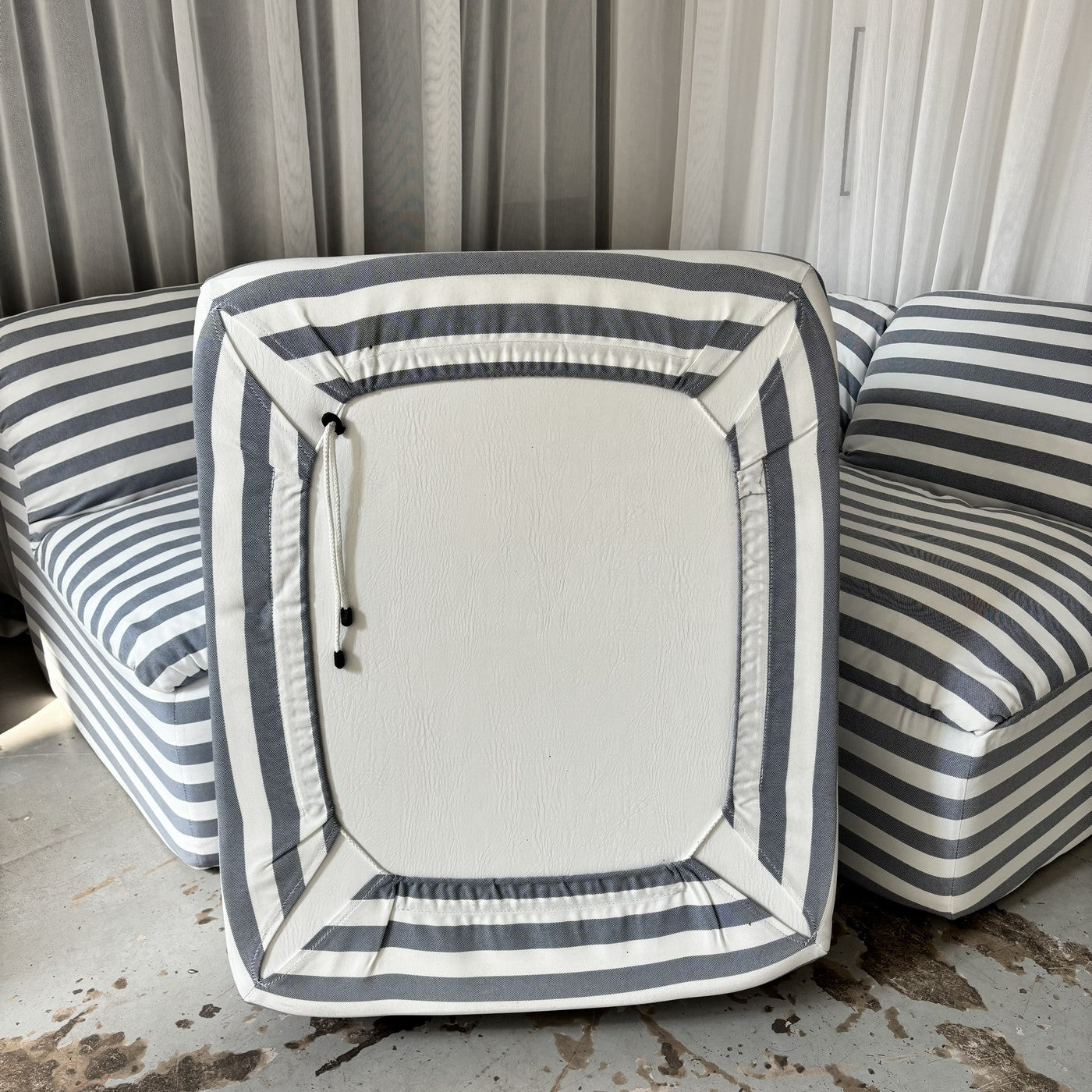 Sofá modular a rayas