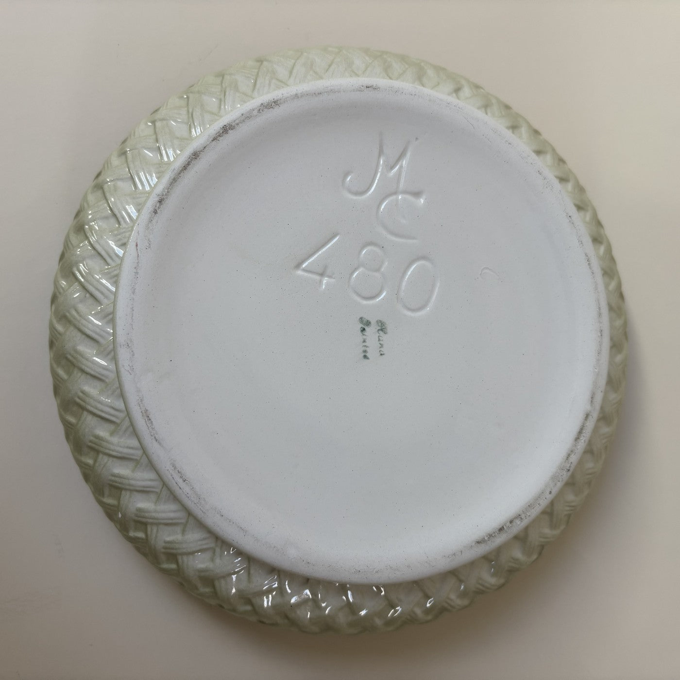 Caja grande de cerámica barbotina