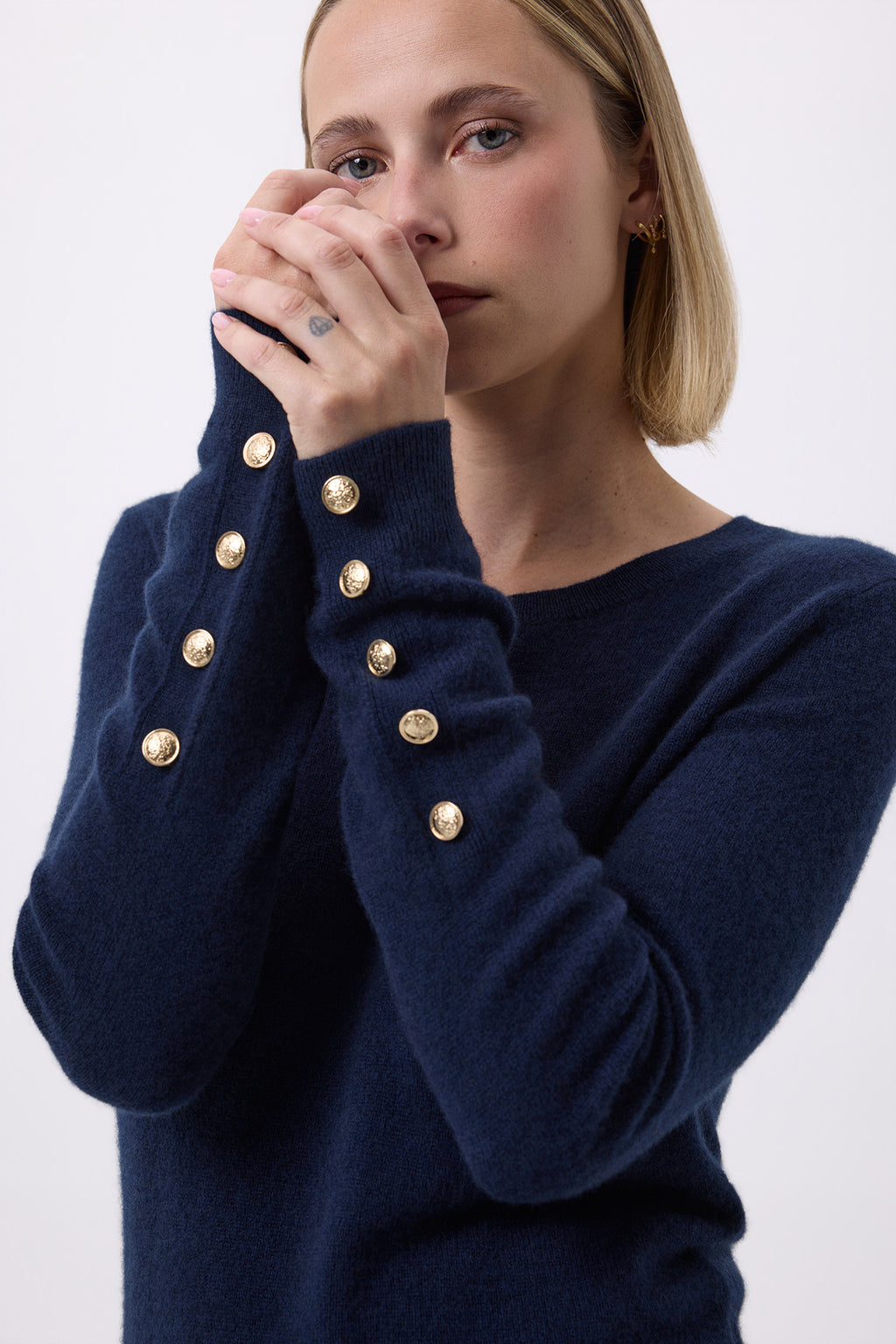 Pullover mit Rundhalsausschnitt, goldenen Knöpfen und Ballonärmeln F Sol - Marineblau - Damen