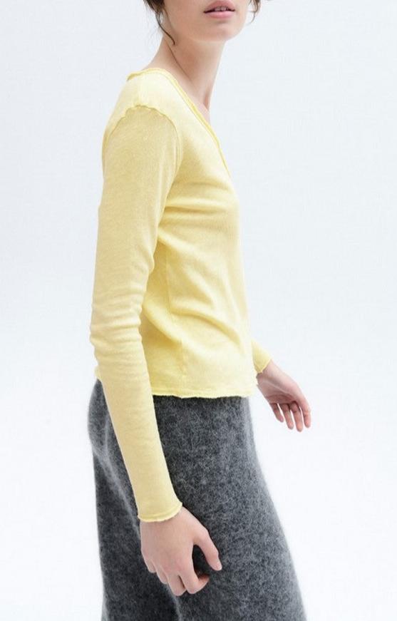 Long-Sleeve V-Neck T-Shirt - Pistachio Vintage - Women