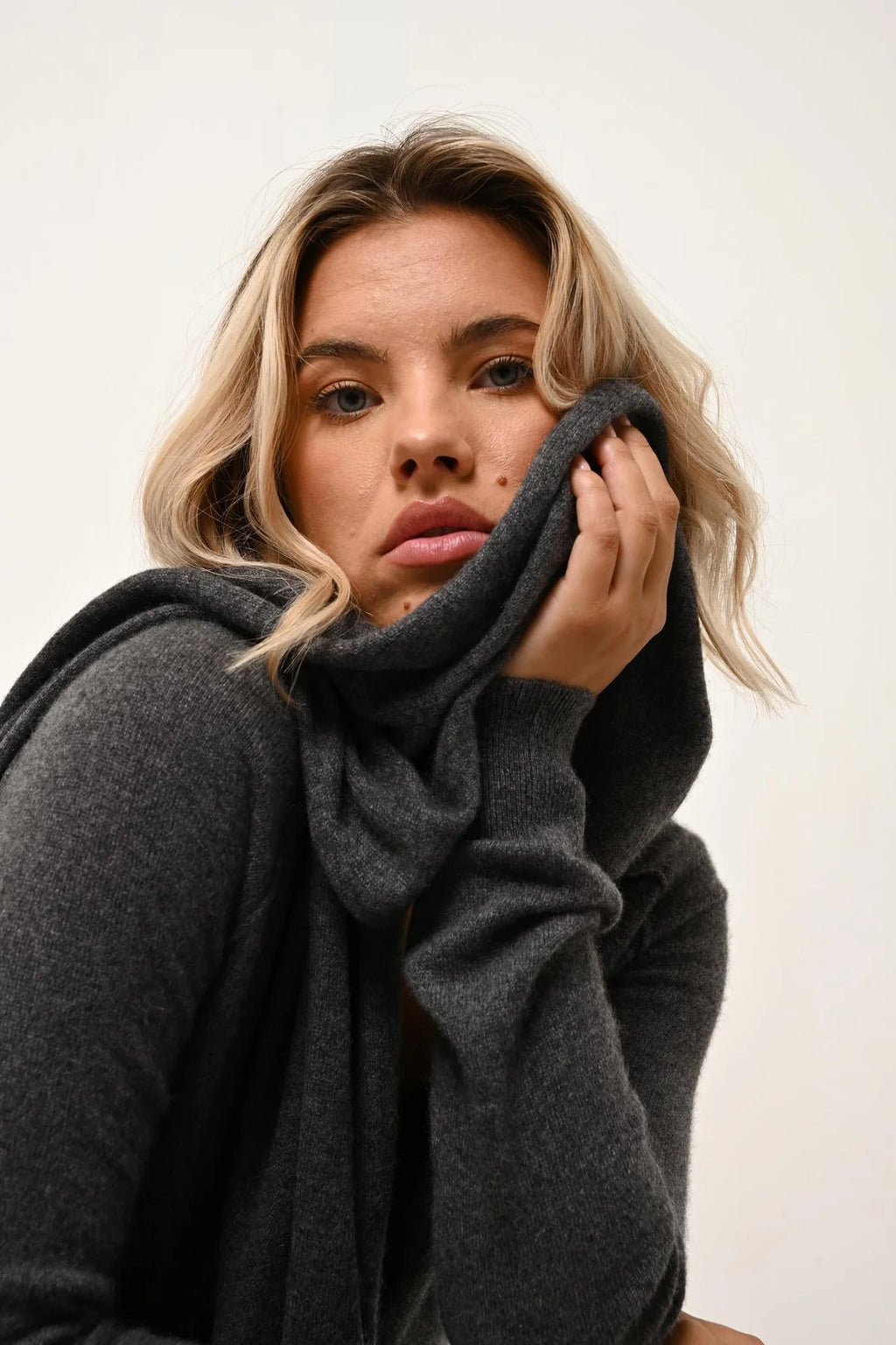 Scarf - Spencer - Mottled Anthracite