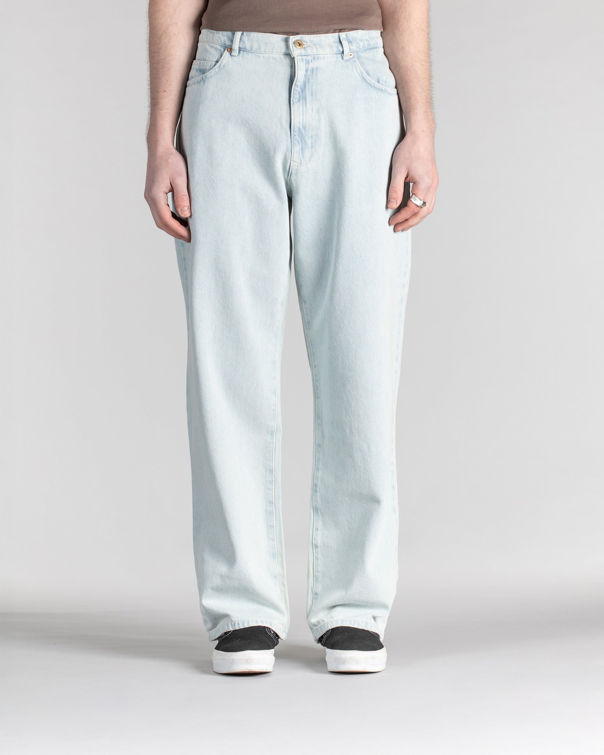 Standard 5 - Lite Blue Denim