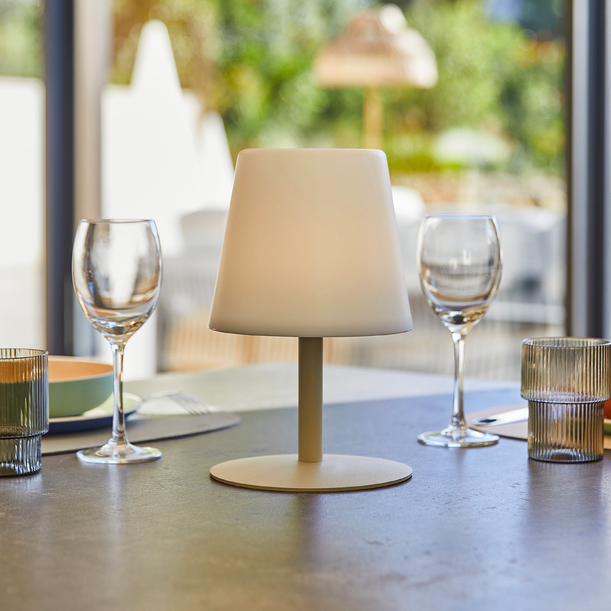 Standy Mini - Lámpara de mesa inalámbrica - Acero - Crema