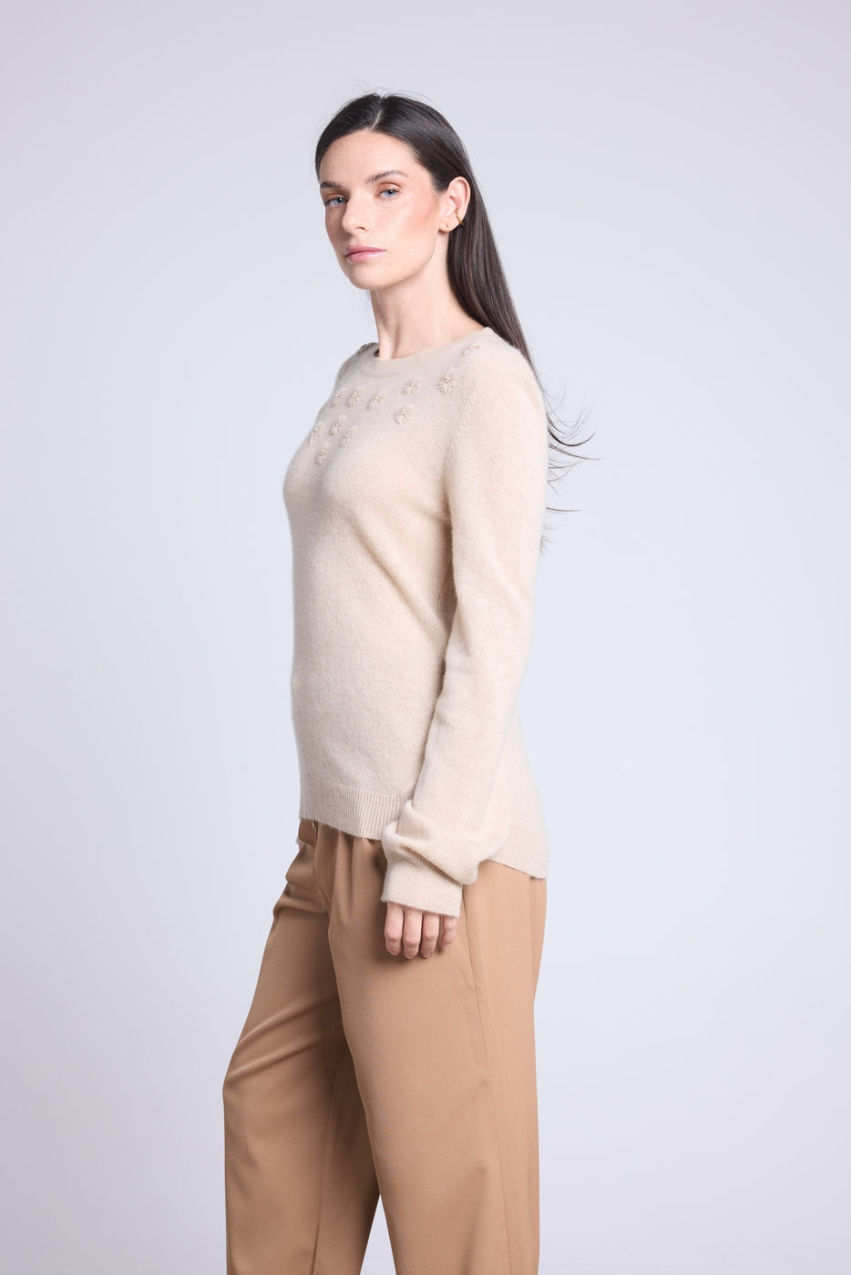 Jersey de cuello redondo con flores bordadas Stefania - Beige crema - Mujer