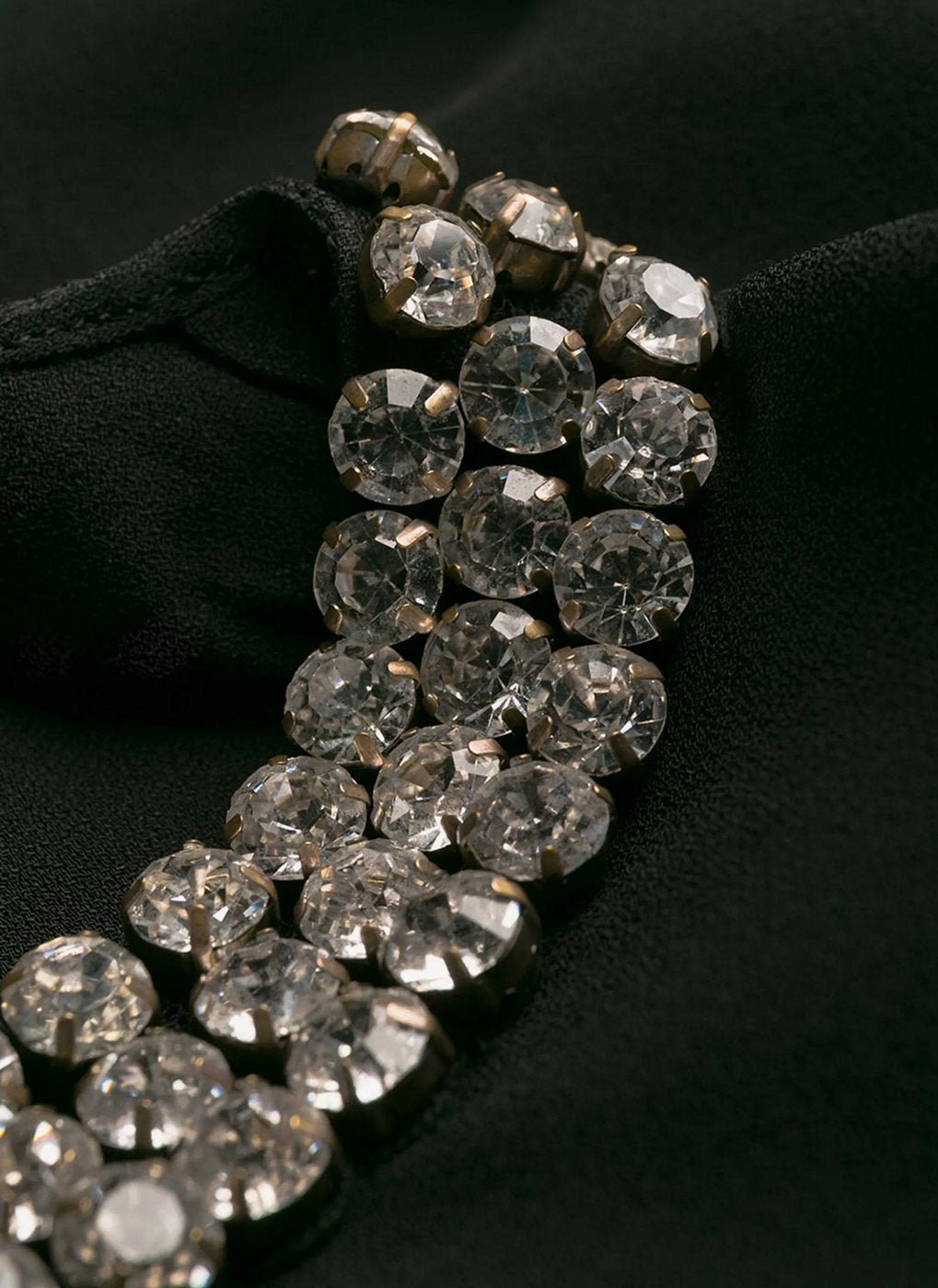 Shaniya Dress With Diamond Necklace Embroidery - Black - Mujer