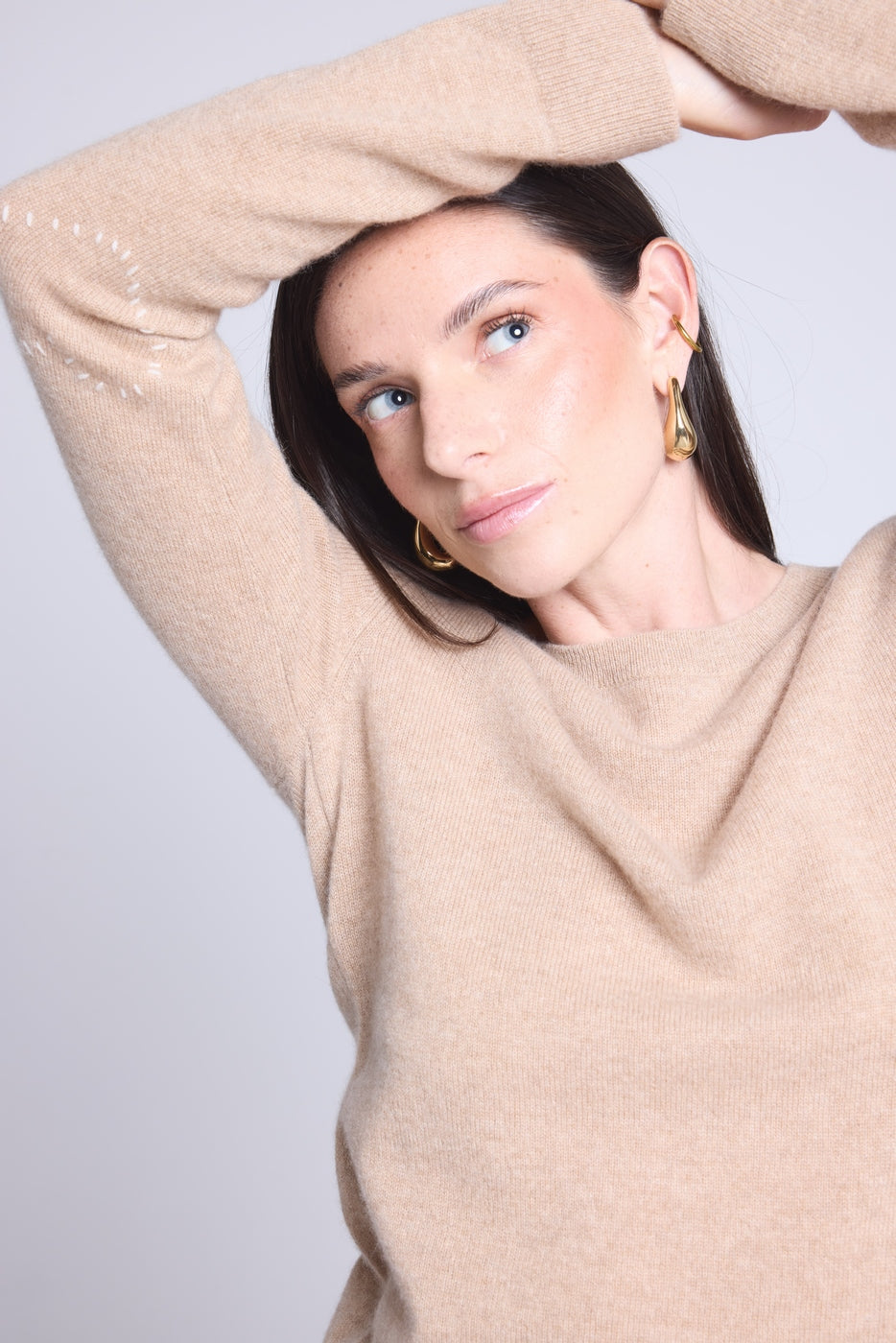Jersey de cuello redondo con corazones cosidos en los codos Stitch - Beige crema blanco - Mujer