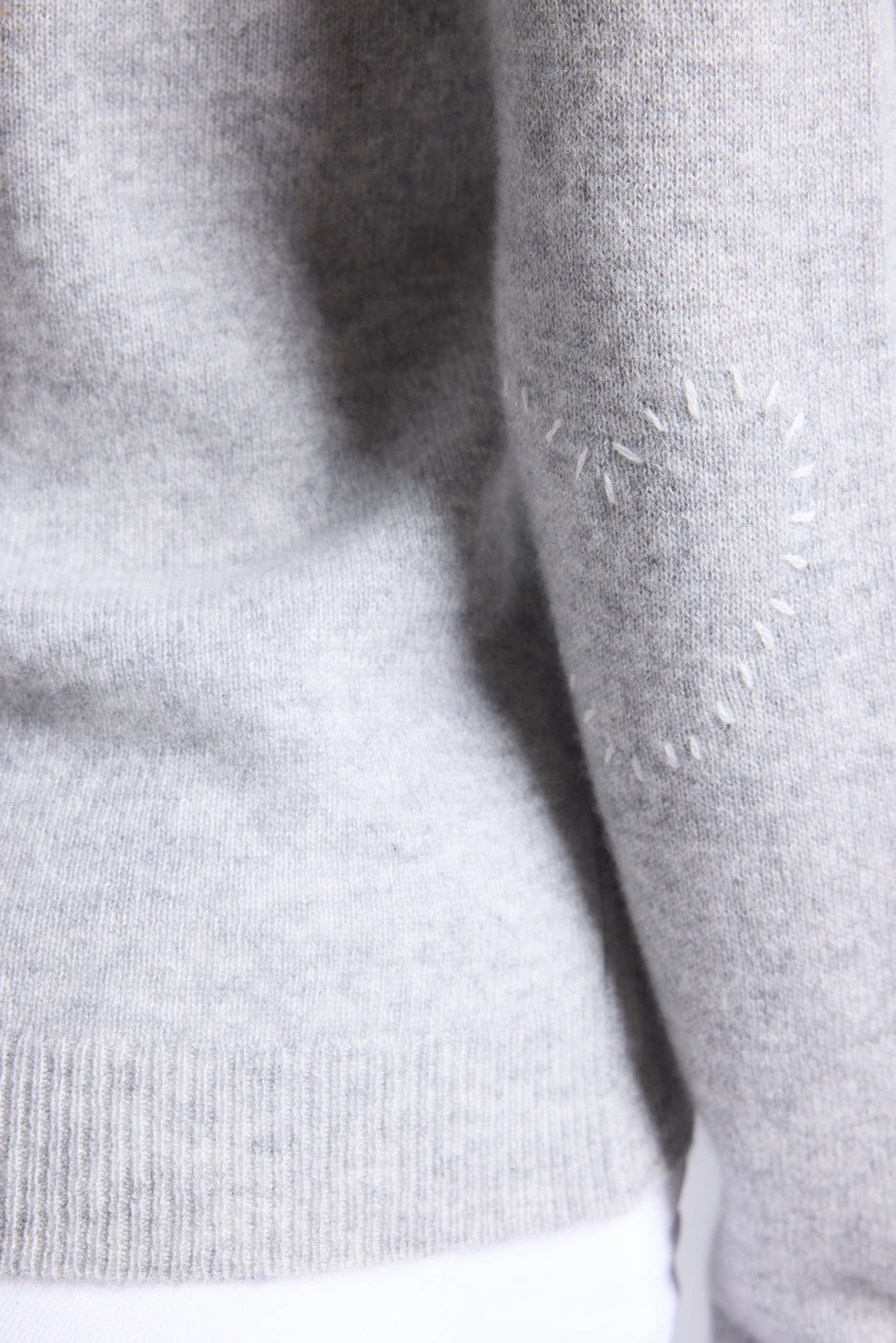 Jersey de cuello redondo con corazones cosidos en los codos Stitch - Gris claro blanco - Mujer