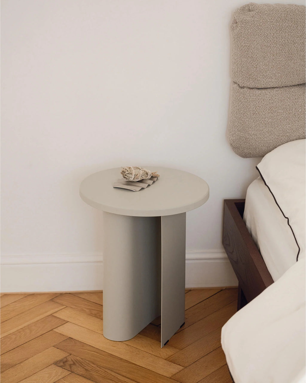 Mesa Auxiliar Sato - Pebble Grey