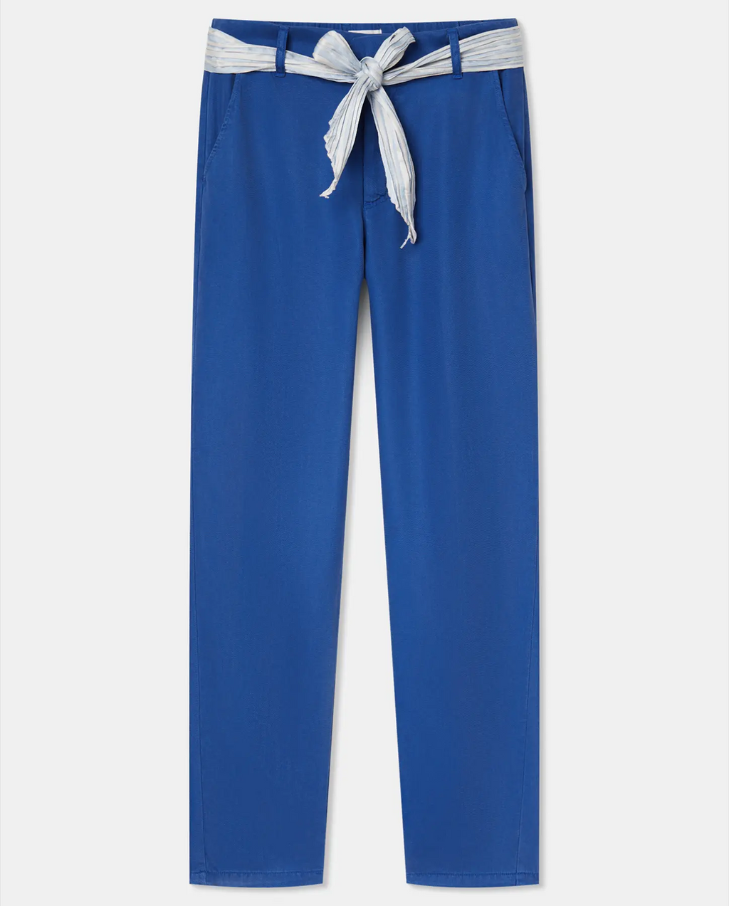 Ultramarine blue tencel pants, fitted straight cut, fluid and light material, fabric belt tied at the waist for a casual and feminine style.