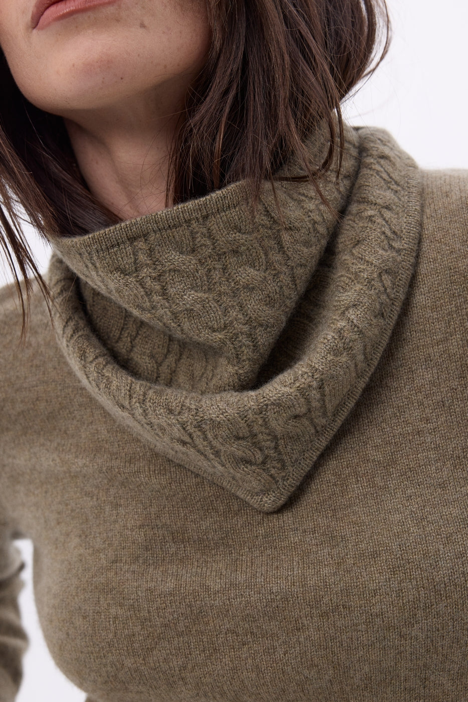 Tory Cable-Knit Triangle Scarf - Heather Khaki - Women