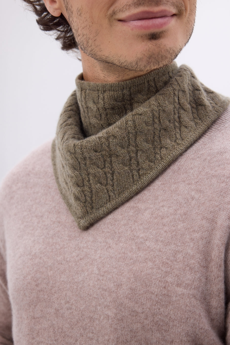 Bufanda triangular de punto trenzado Tory - Caqui jaspeado - Hombre