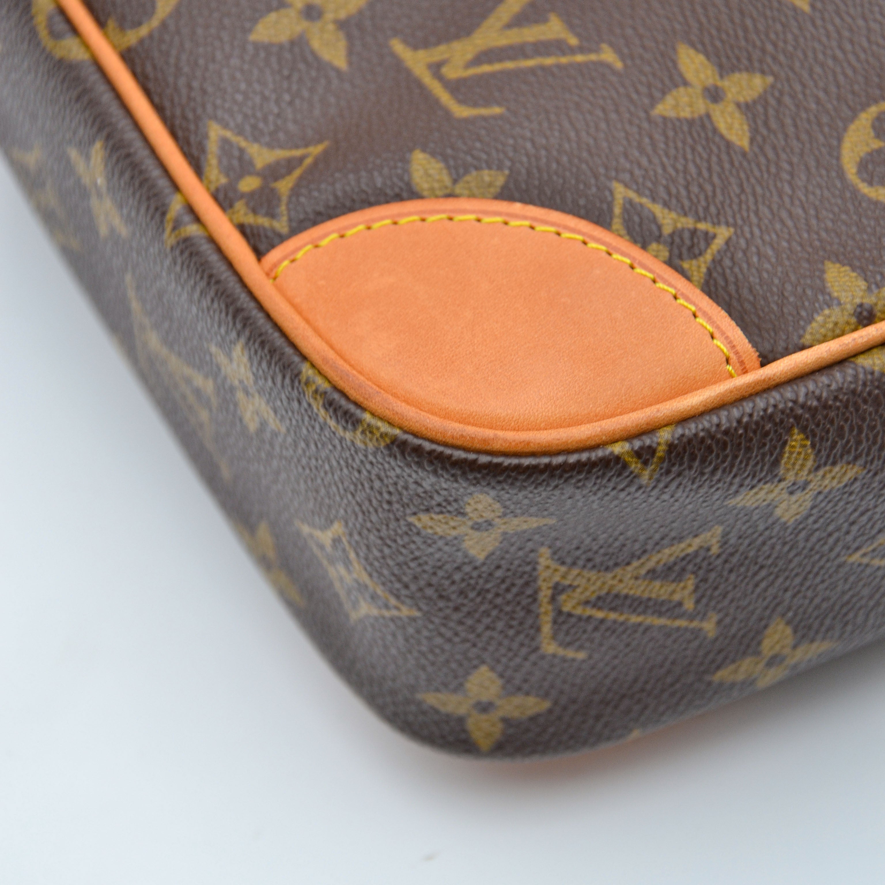 Louis Vuitton Compiègne 28 Pouch