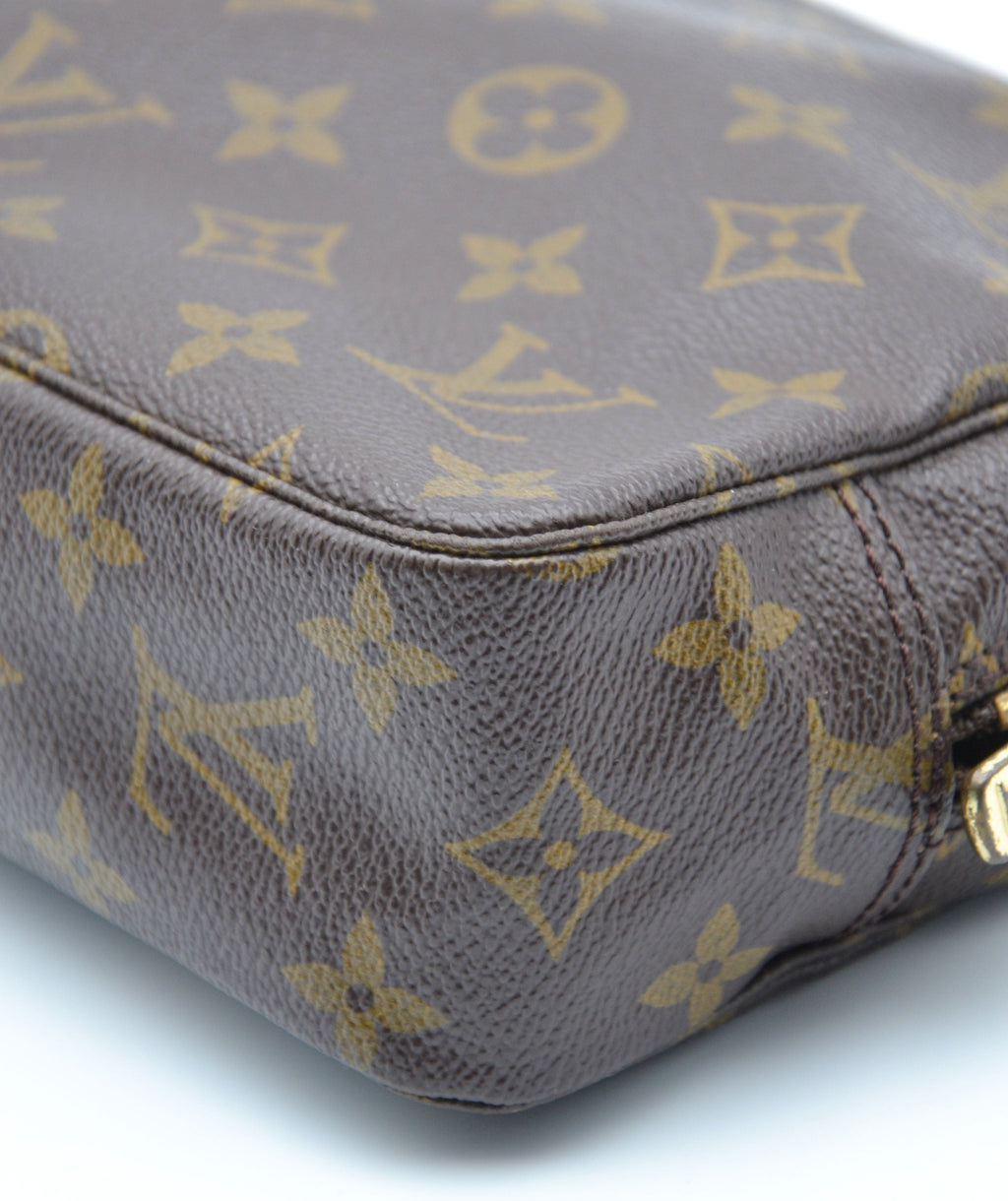 Vintage Louis Vuitton 23 Monogram Toiletry Bag