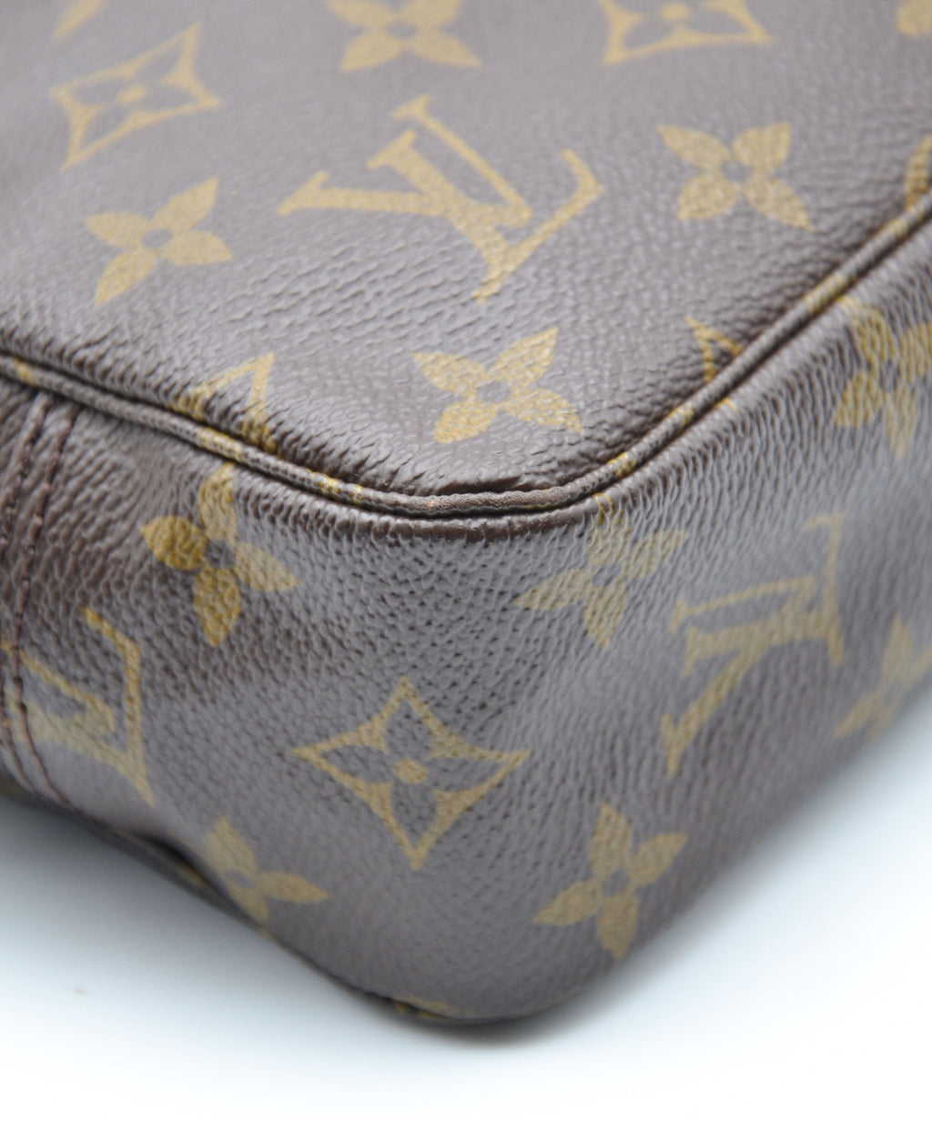 Vintage Louis Vuitton 23 Monogram Toiletry Bag
