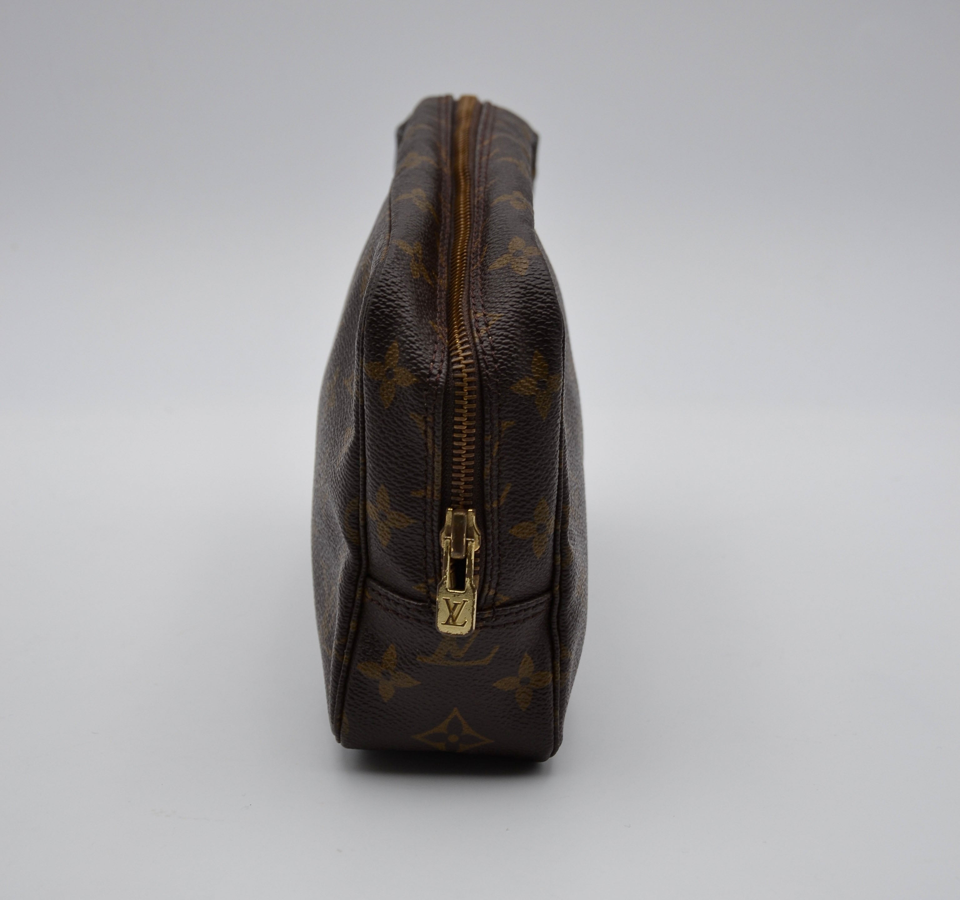Vintage Louis Vuitton 23 Monogram Toiletry Bag