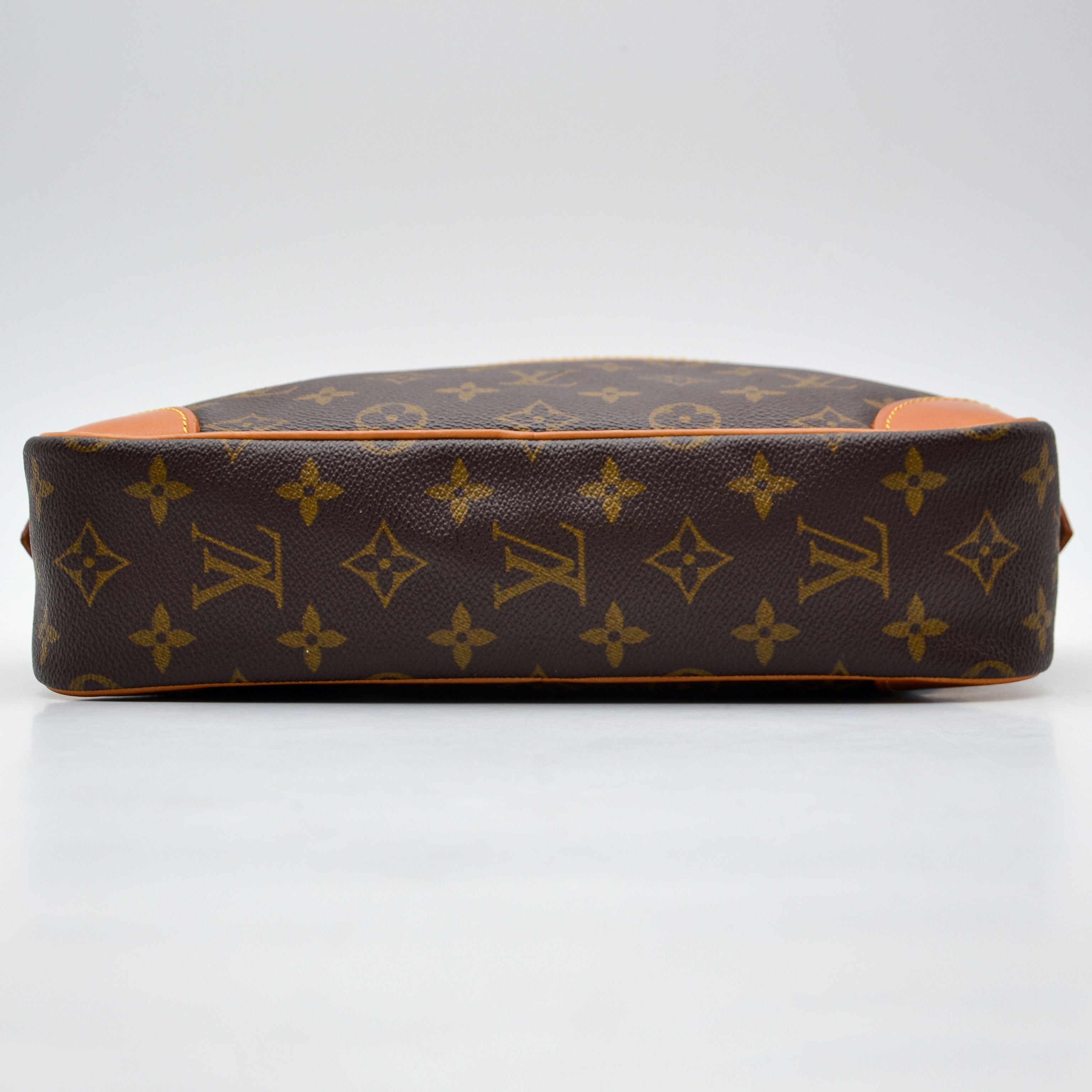 Louis Vuitton Compiègne 28 Pouch