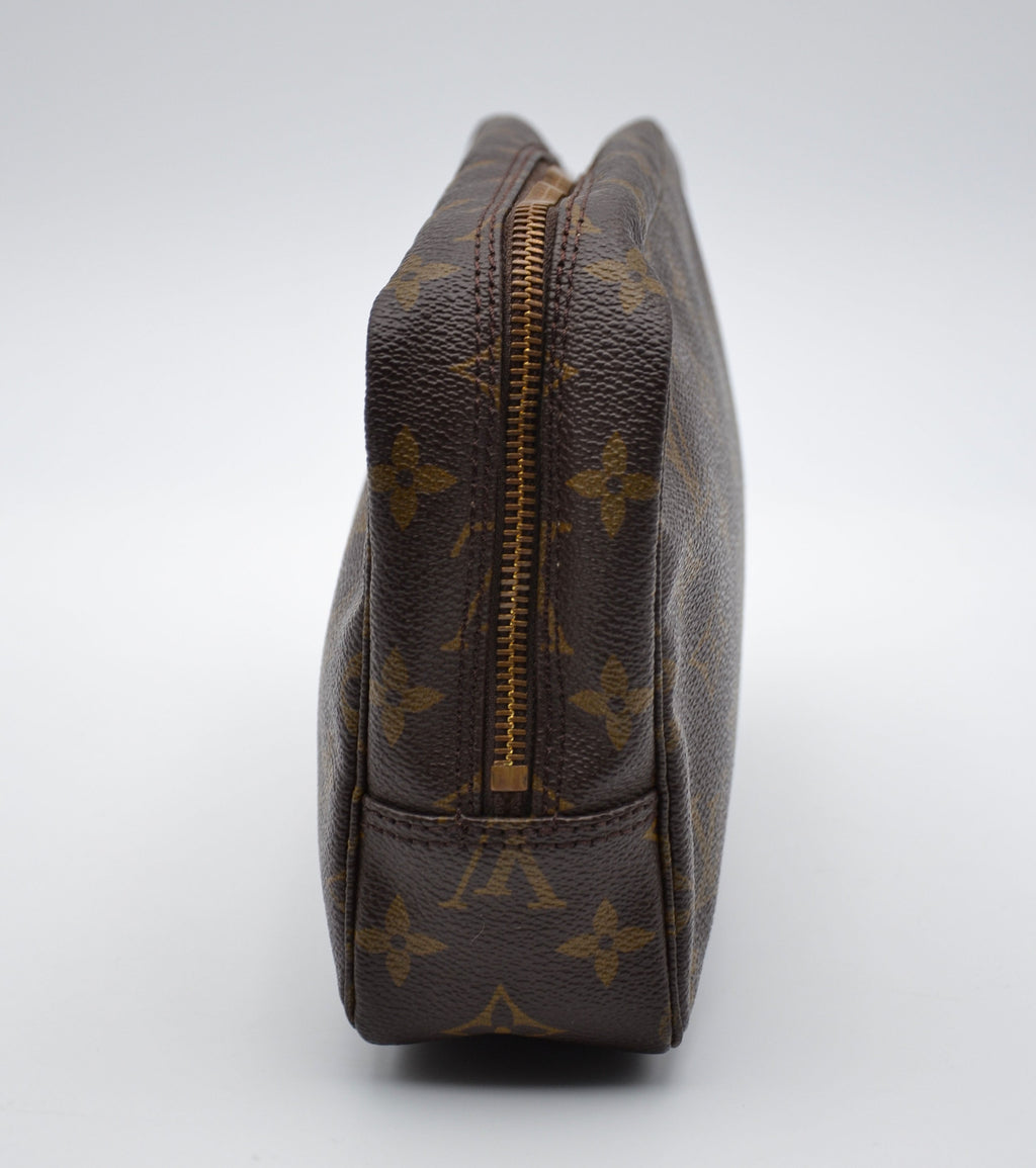Vintage Louis Vuitton 23 Monogram Toiletry Bag