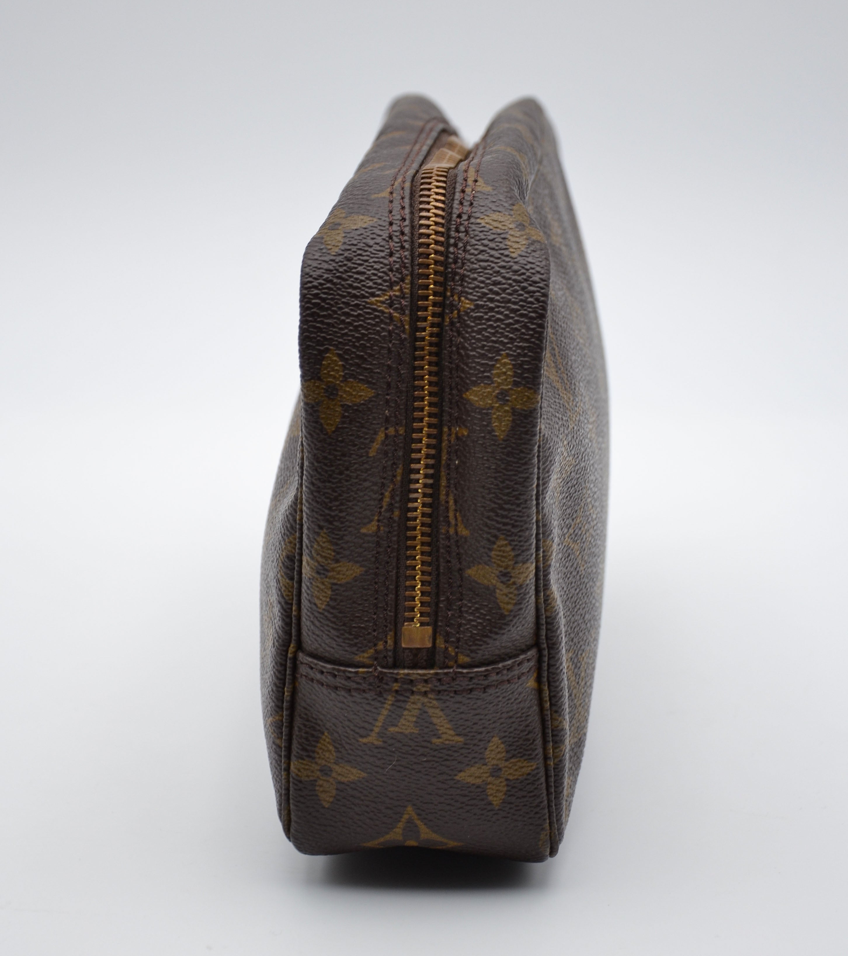 Vintage Louis Vuitton 23 Monogram Toiletry Bag