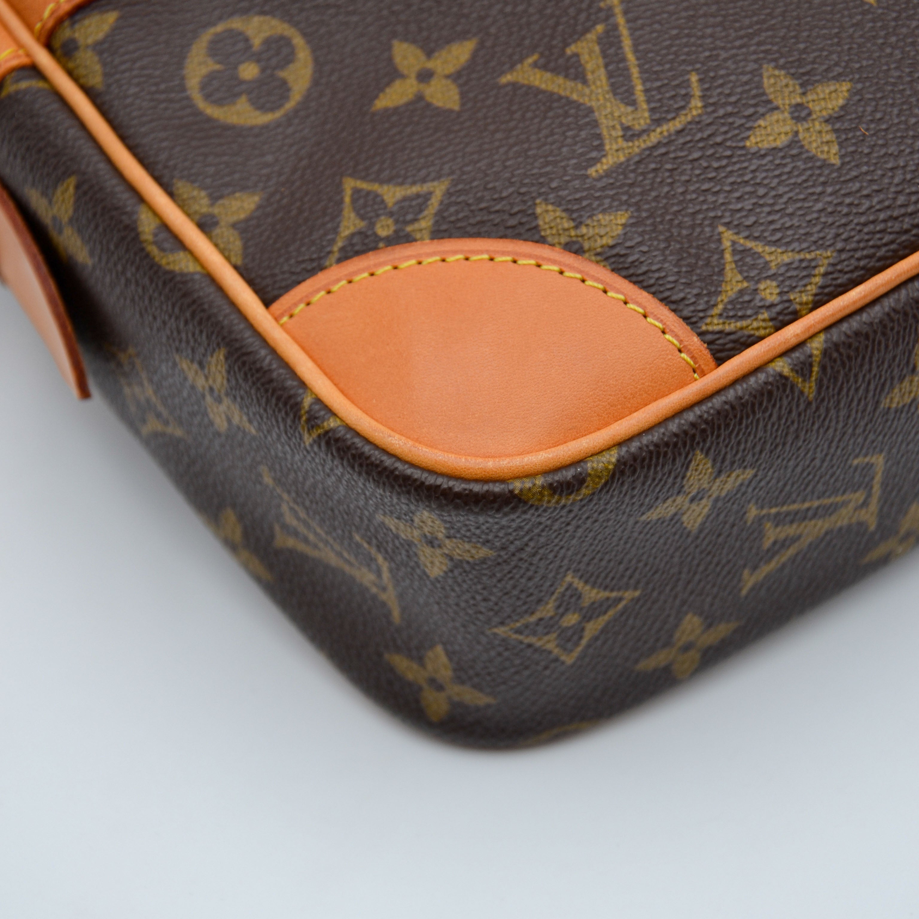 Louis Vuitton Compiègne 28 Pouch
