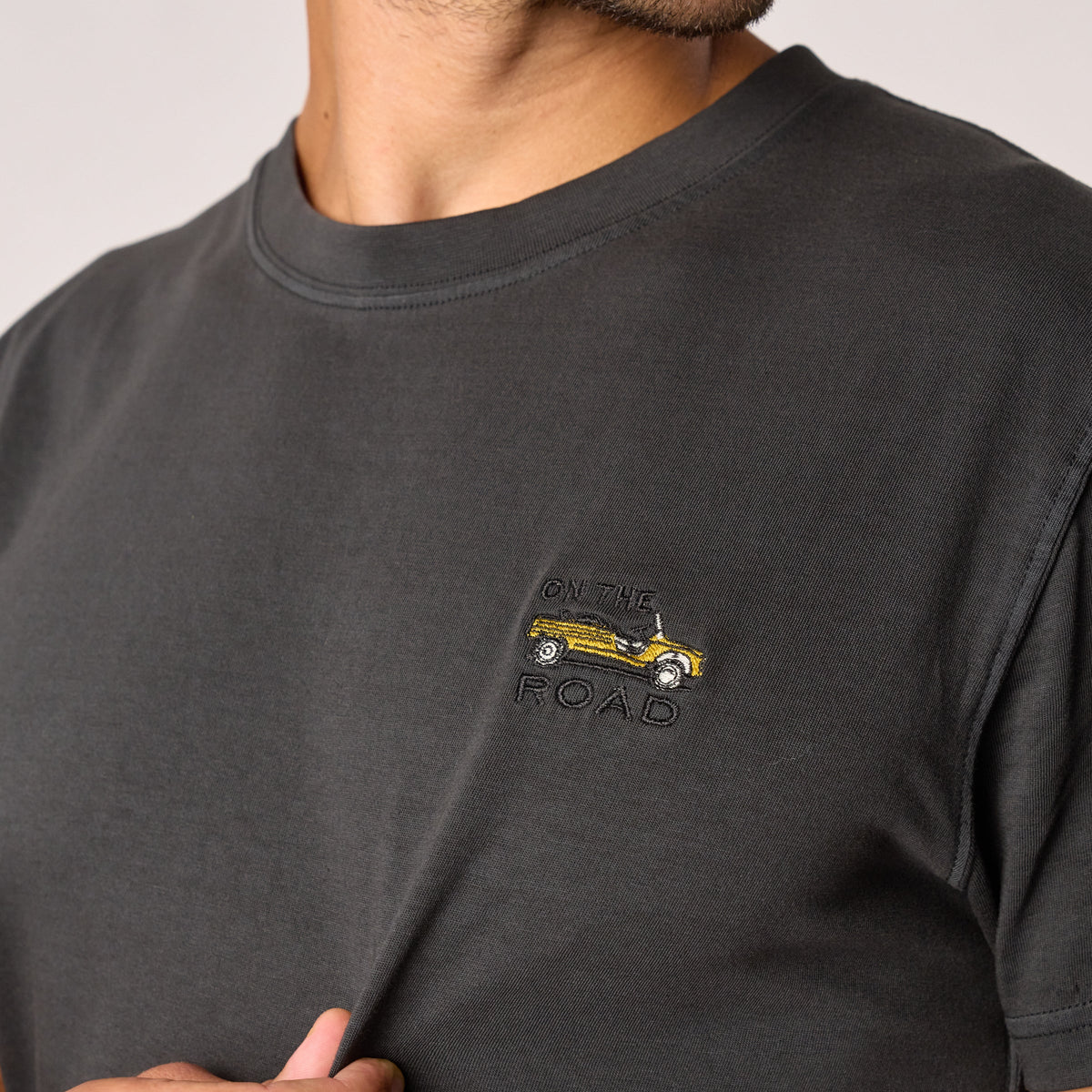 T-shirt in 100% cotone biologico Roadtrip - Nero, ricamo Mehari