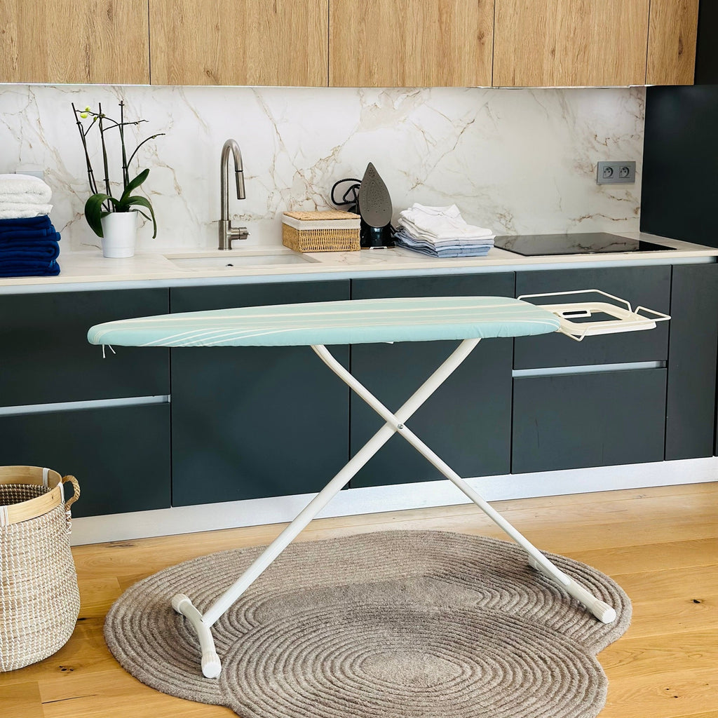 Bermude - Ironing Board With Iron Rest - Steel - Blue