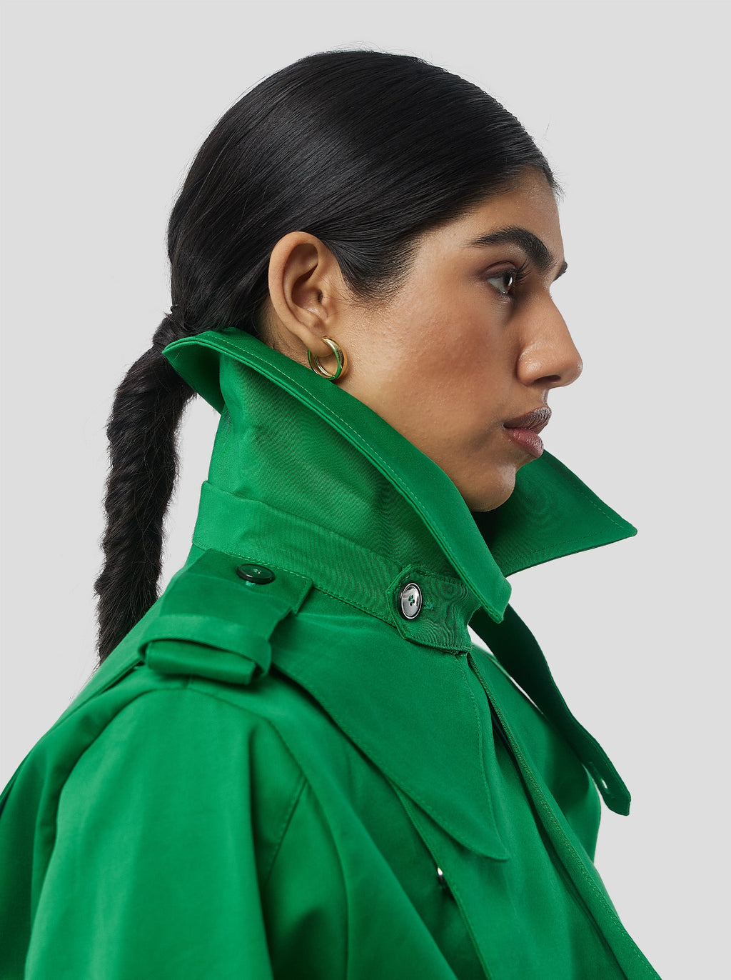 Trevor Cropped Trench Coat in Technical Kelly Green Fabric