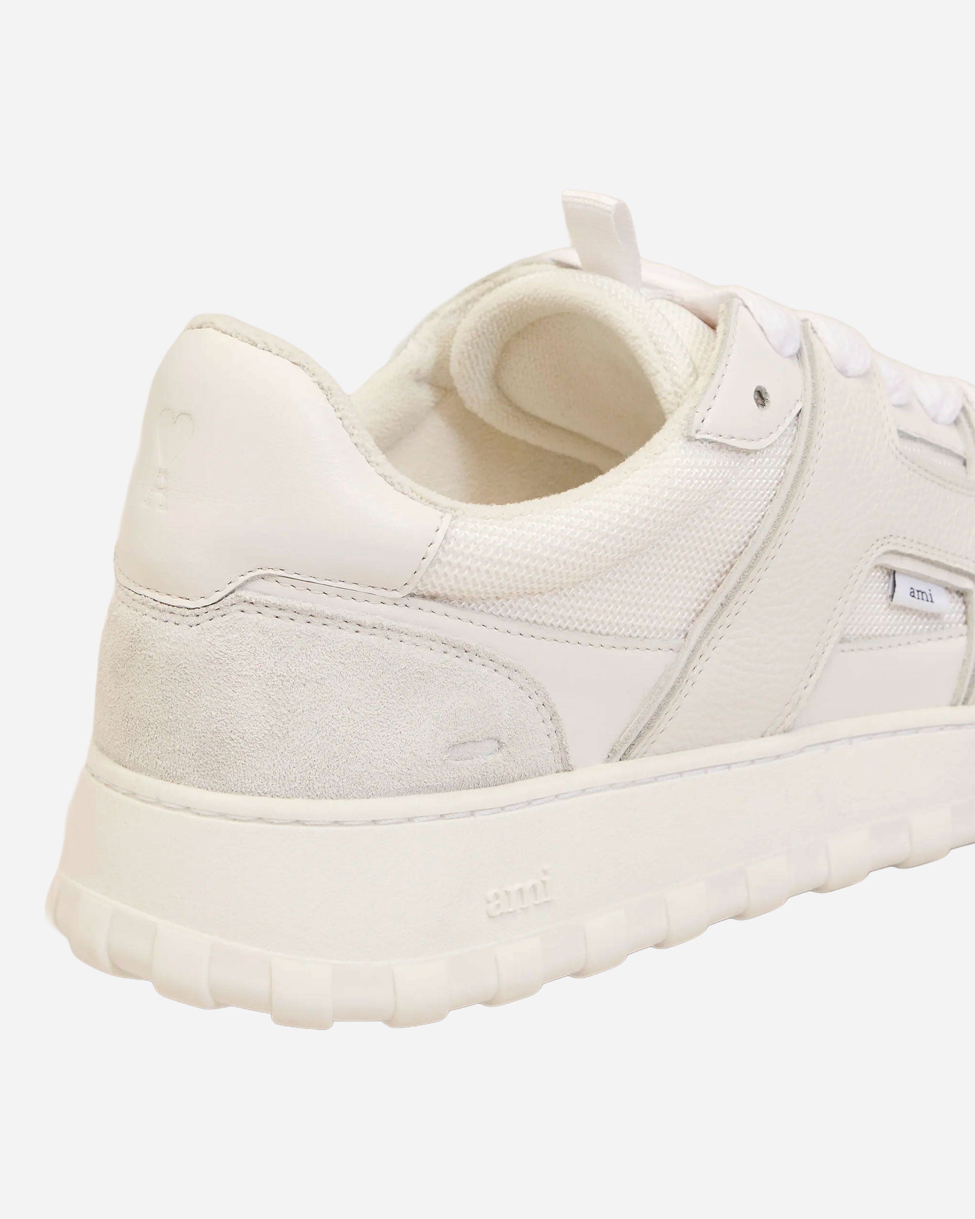 Ami Paris - Baskets A Walk Blanches Basses En Cuir Lisse