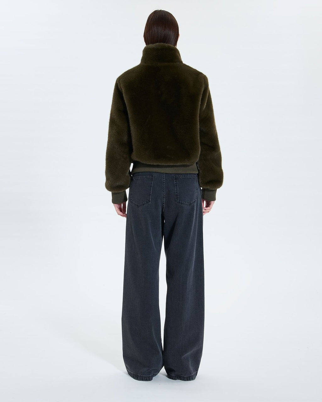 Short khaki faux fur jacket_4