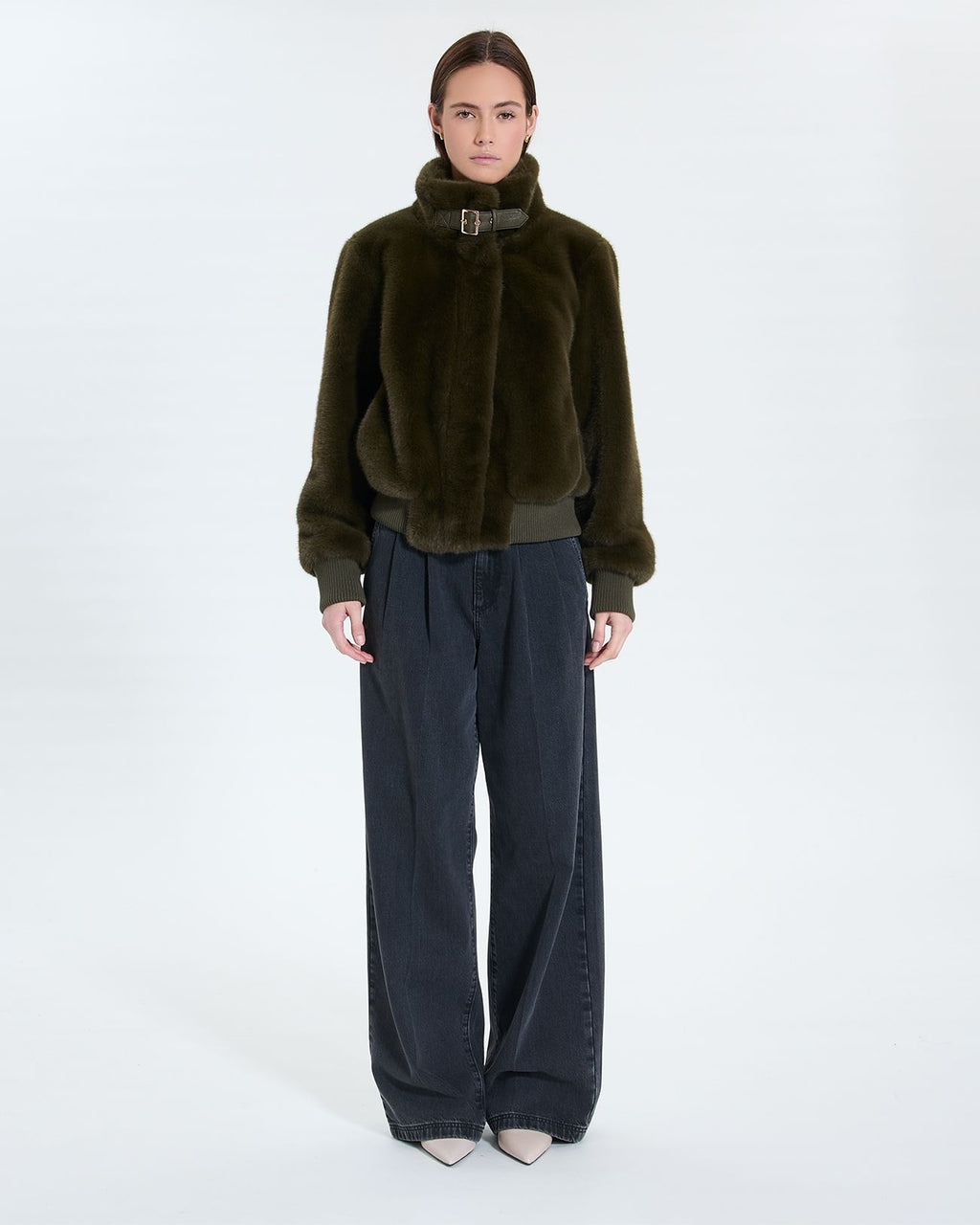 Short khaki faux fur jacket_5