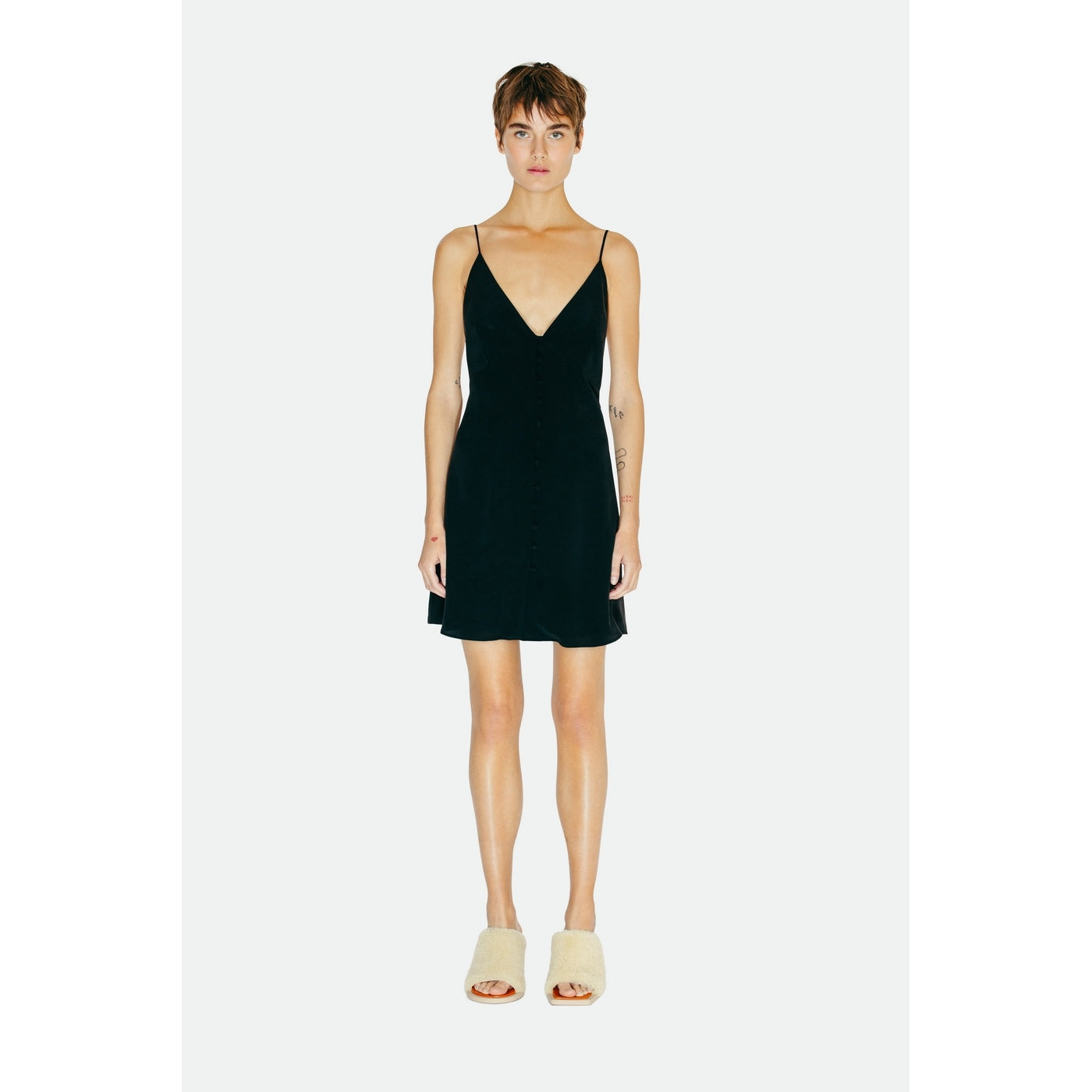 Robe Uma - Black
