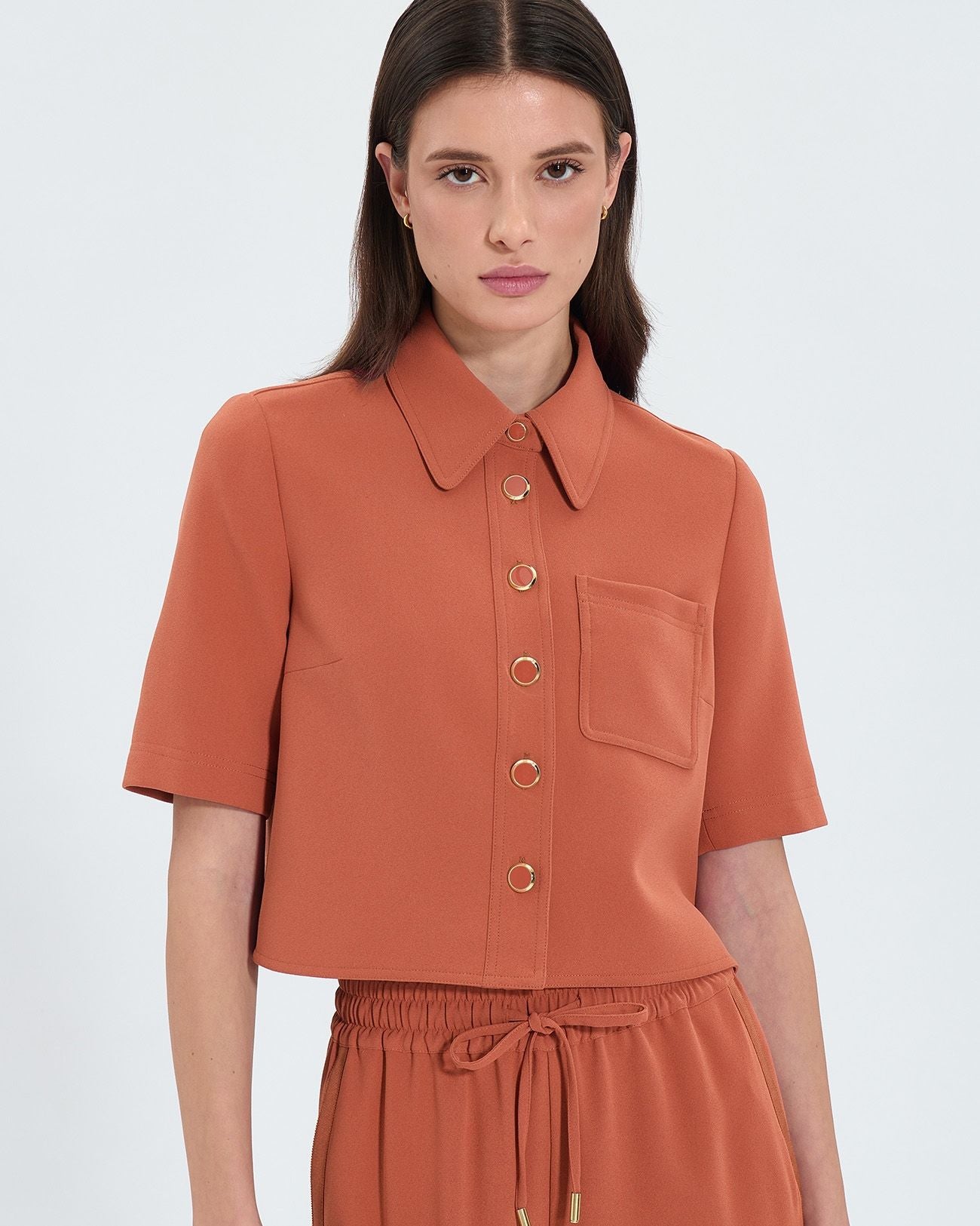 Chemise courte en crêpe brique_1