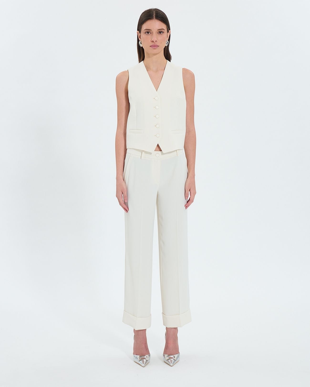 Ecru sleeveless vest_4