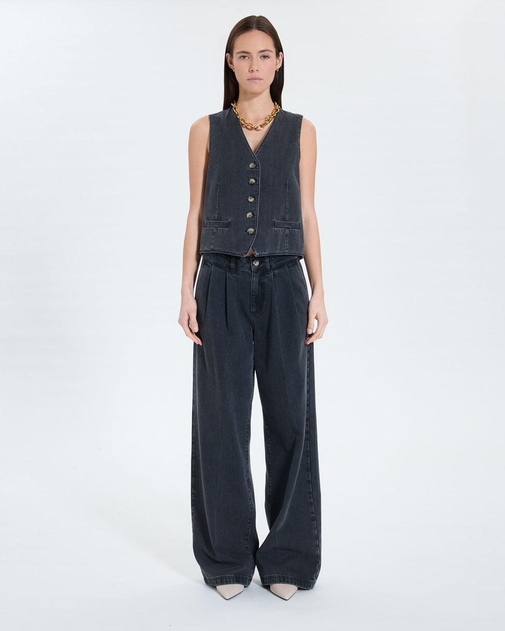 Black denim sleeveless vest_4