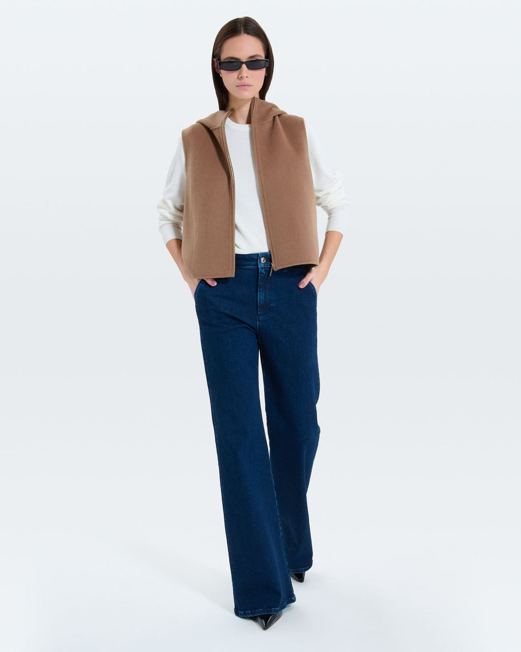 Sleeveless vest camel_2